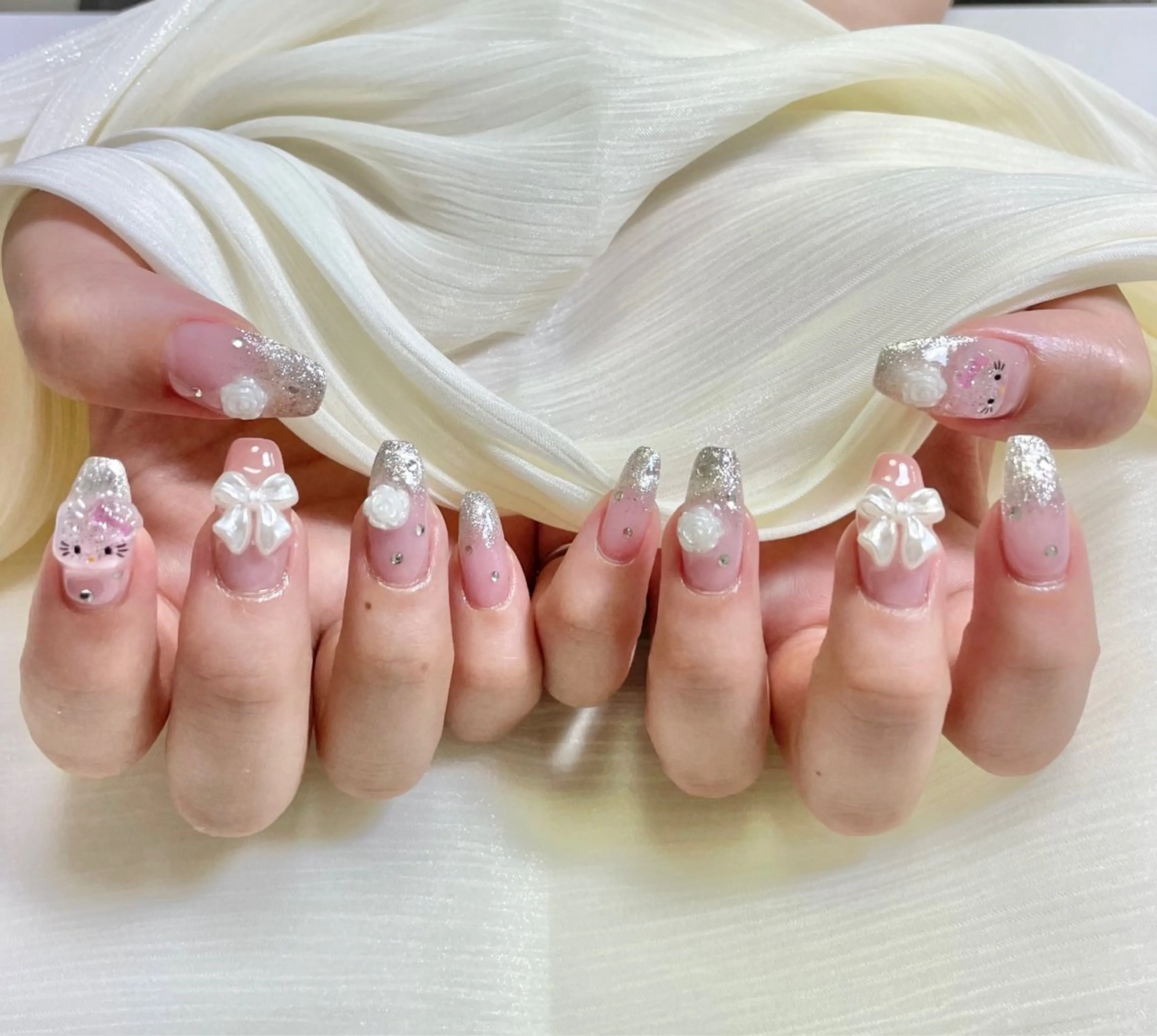 ネイル ハンドネイル ハンドケア 🍑 momo_nailのネイルデザイン