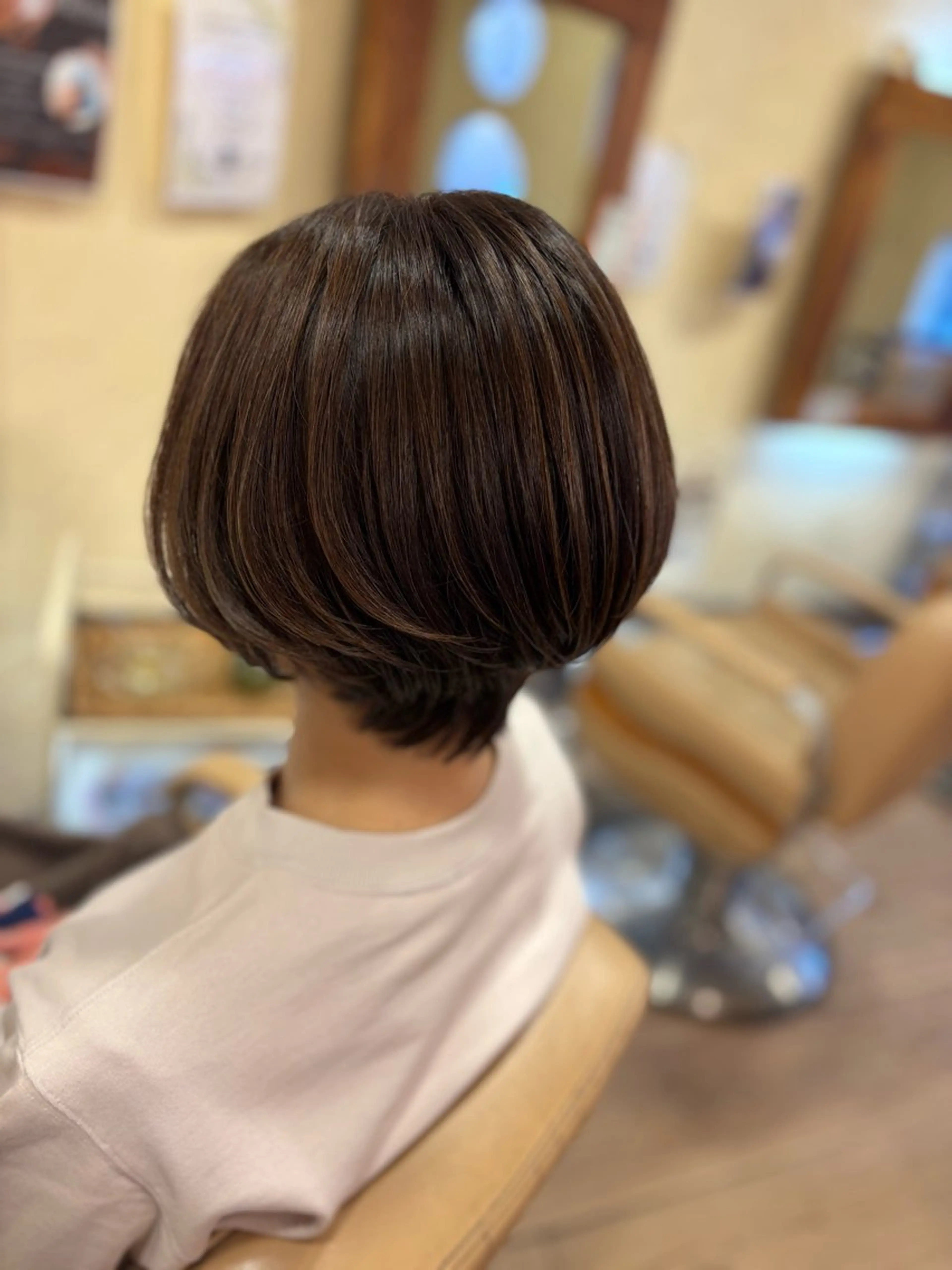 ショート カット ヘアカラー トリートメント 柘植 雅大のヘアスタイル