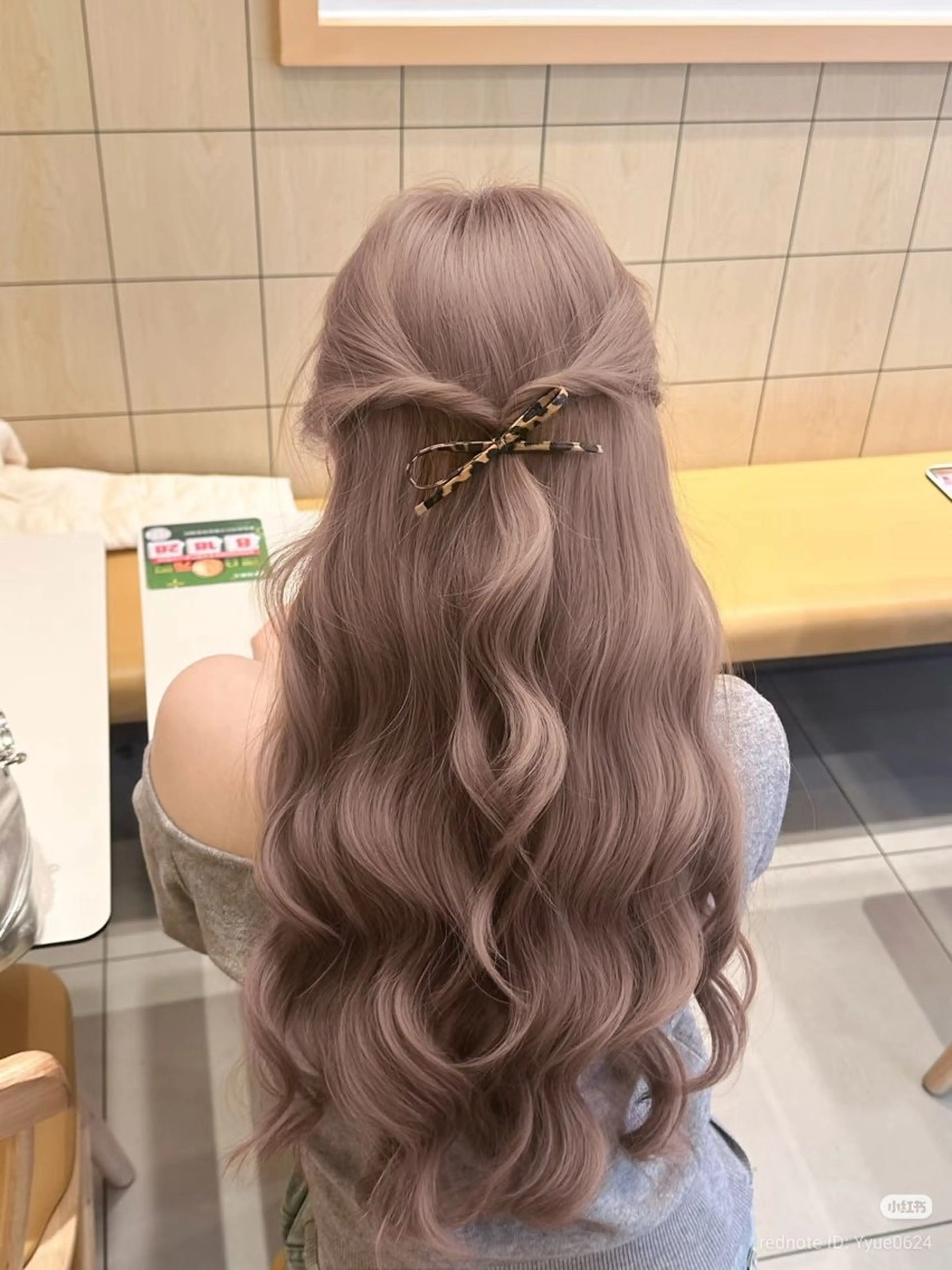 カラー ヘアカラー 透ける透明感カラー 🤍anju🎀のヘアスタイル