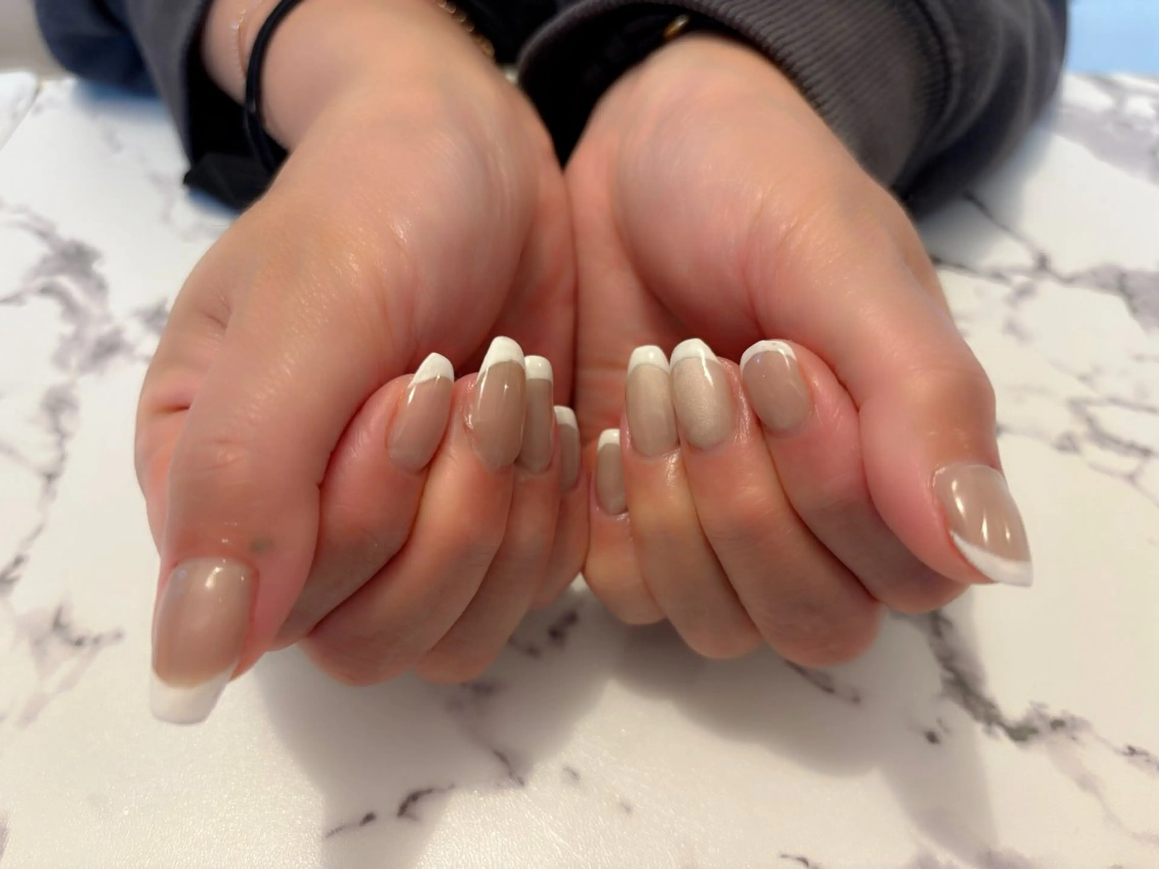 ネイル フレンチネイル マグネットネイル komohana salon🌺のネイルデザイン