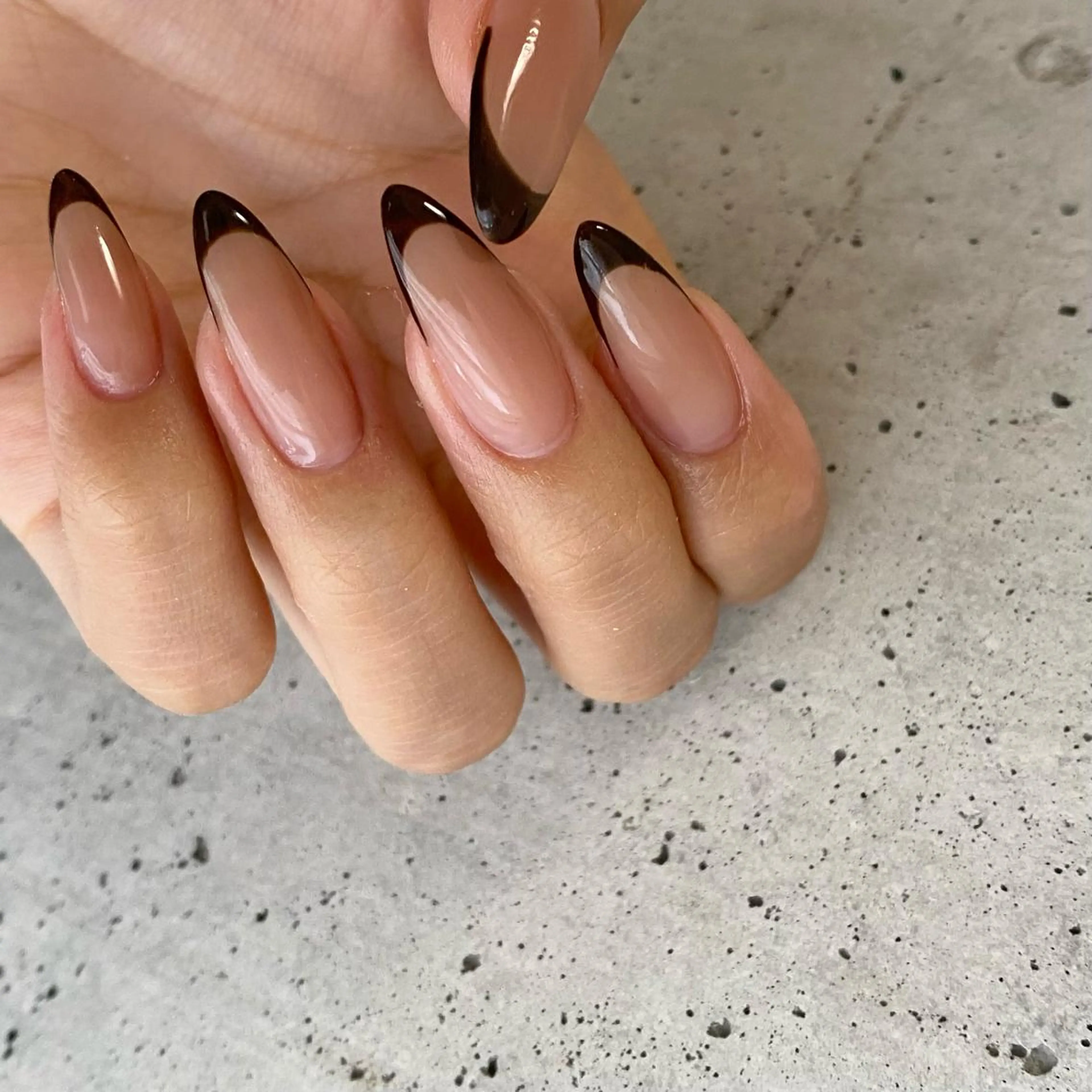 ネイル Ray. ／綺麗目ニュアンスのネイルデザイン