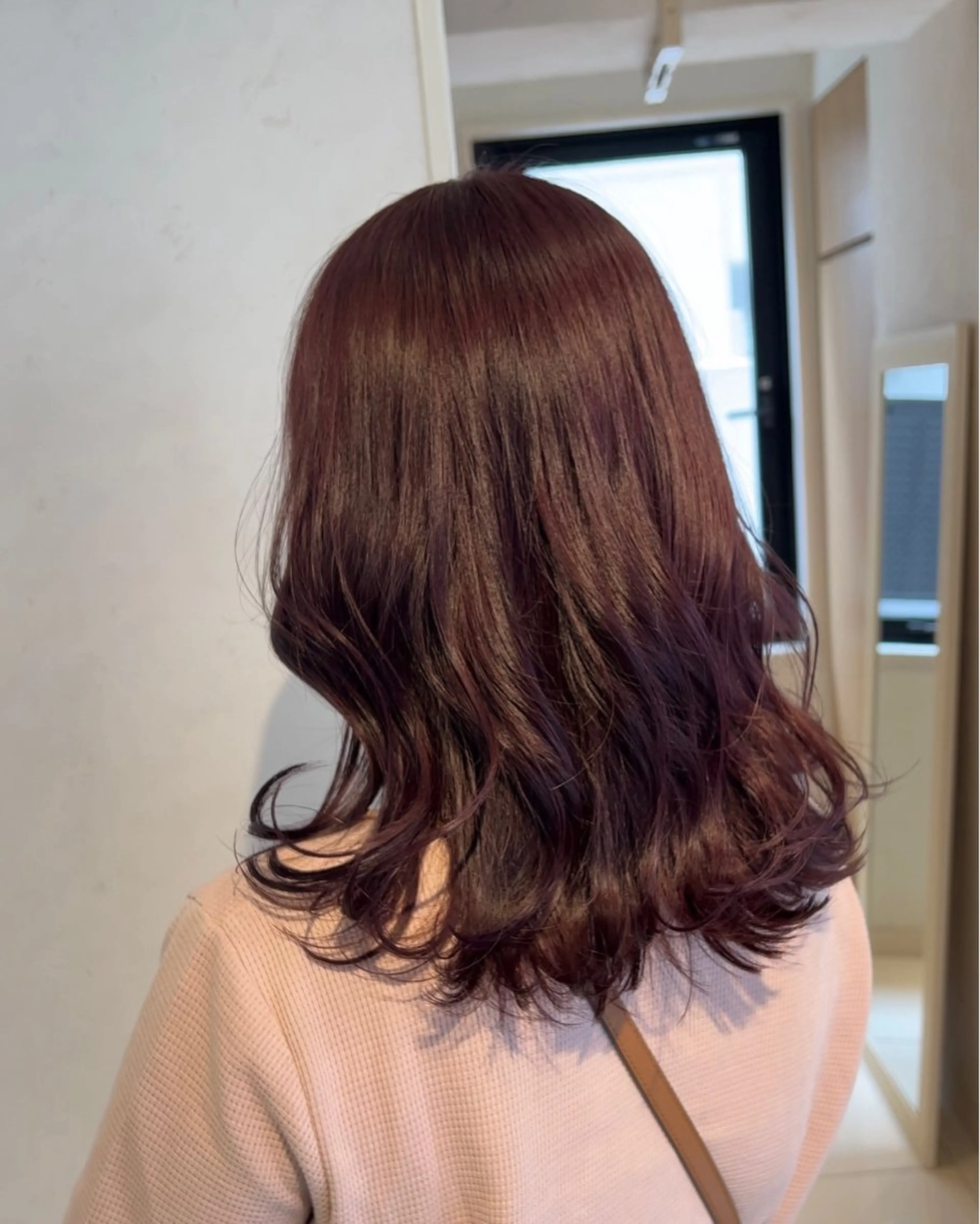 セミロング カラー ブリーチ ブリーチなしカラー パープルカラー カット ヘアカラー 透明感カラー/ ダブルカラー /ソラのヘアスタイル