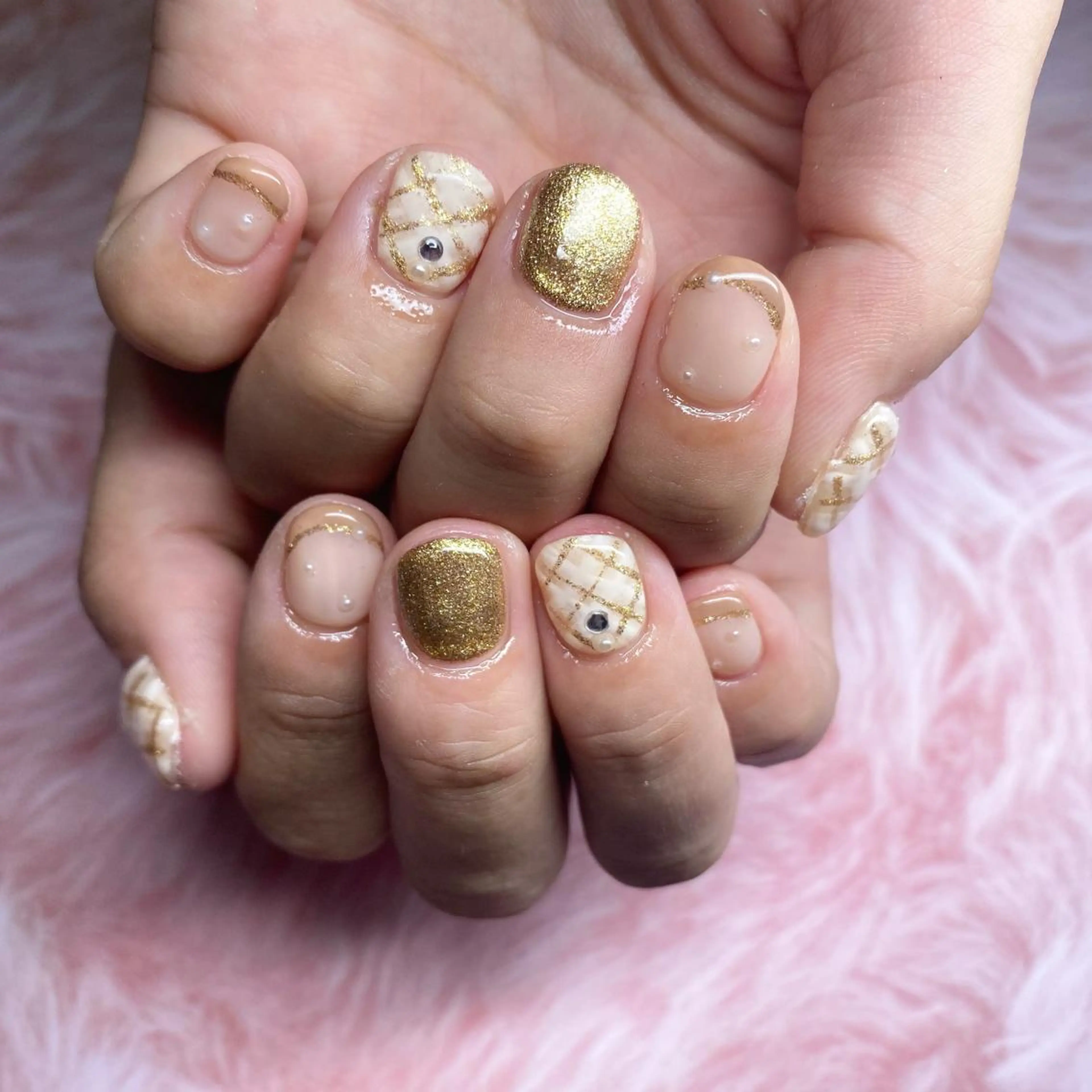 ネイル ブラウン フレンチネイル ゴールド NailSalon  Ristar所属・Aino 🤍のネイルデザイン