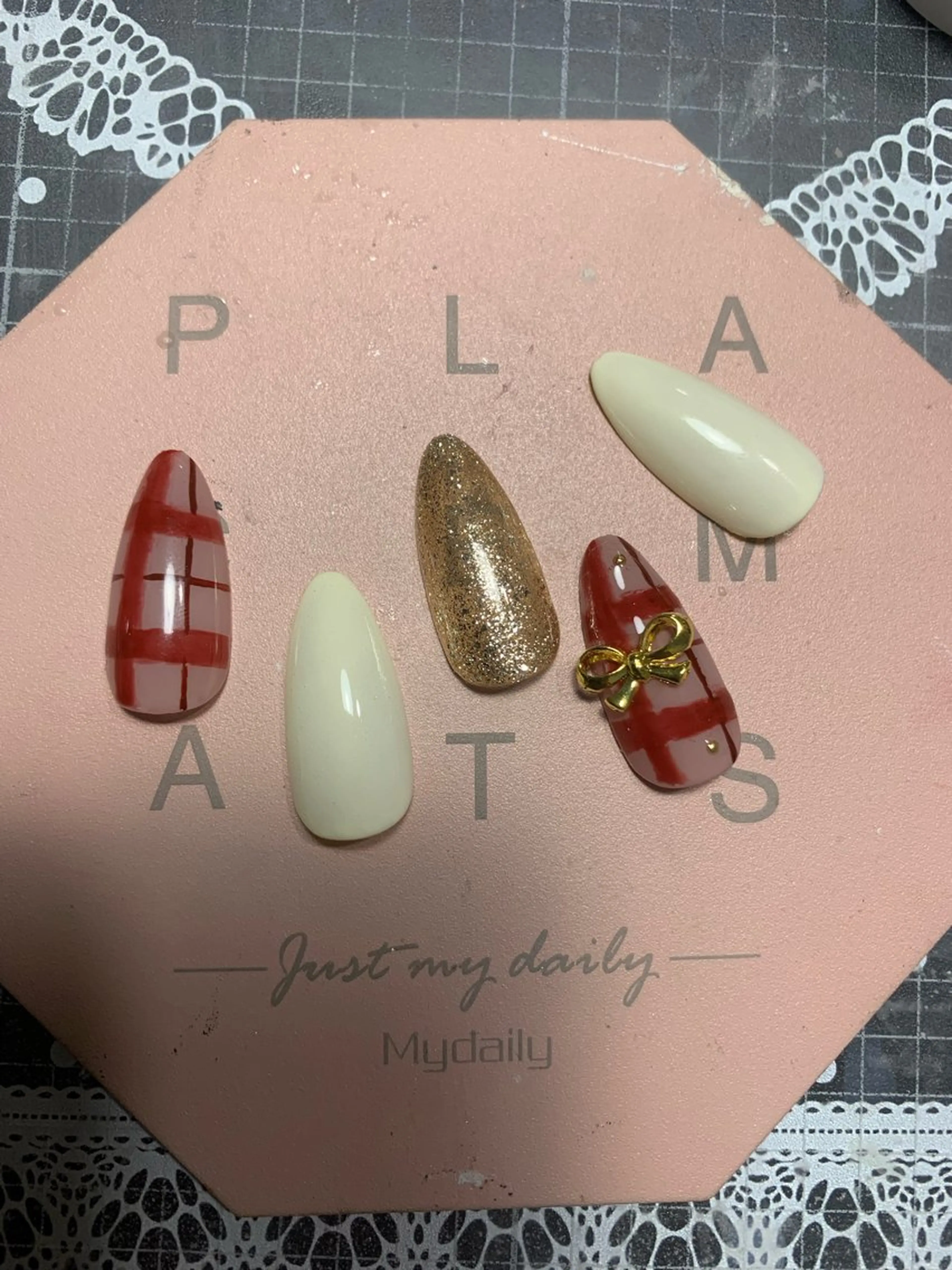 ネイル U·Mi nail salon所属・U·Mi 上野御徒町容のネイルデザイン