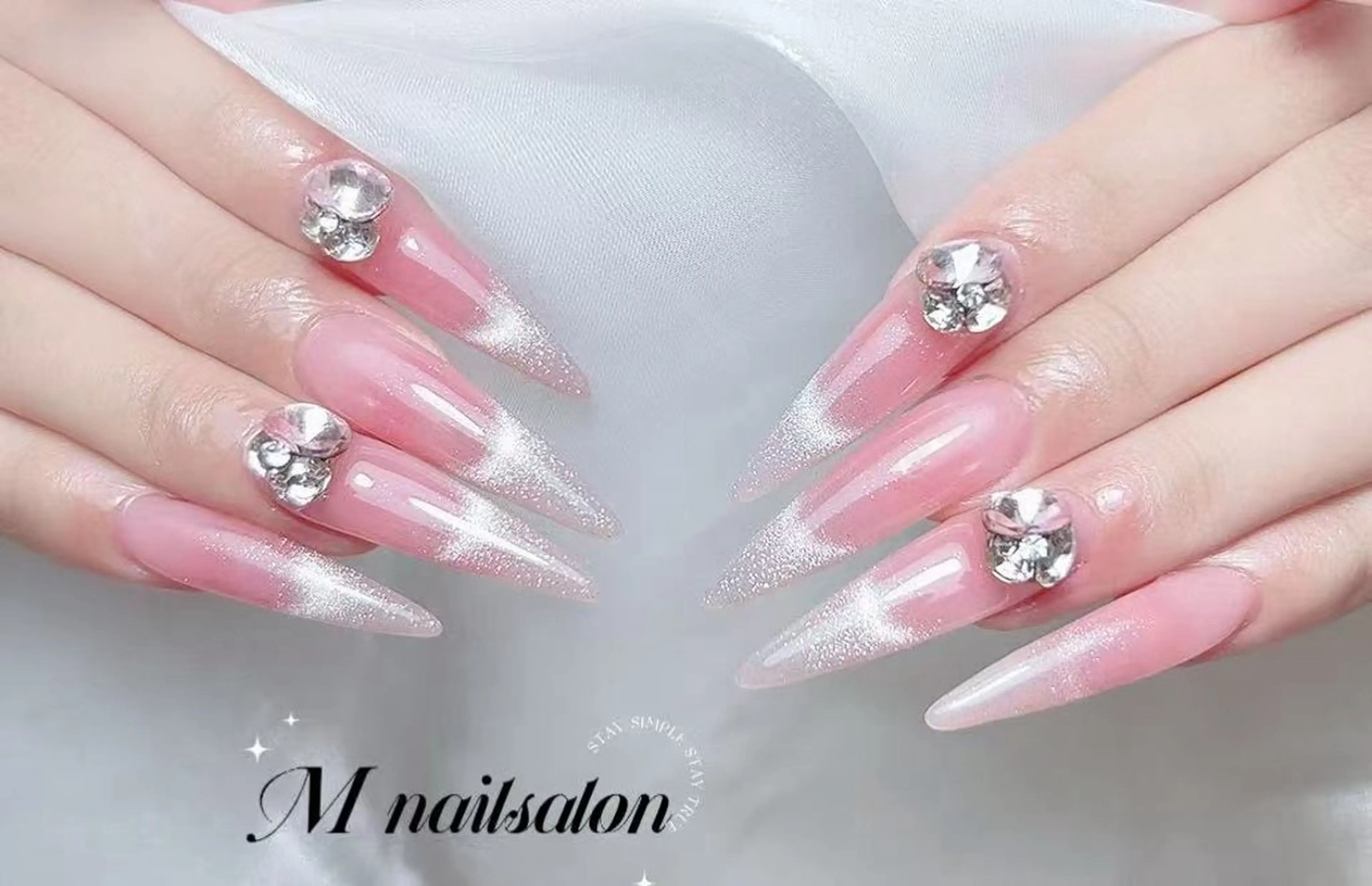 ネイル M🌷nail 長さだし専門店のネイルデザイン
