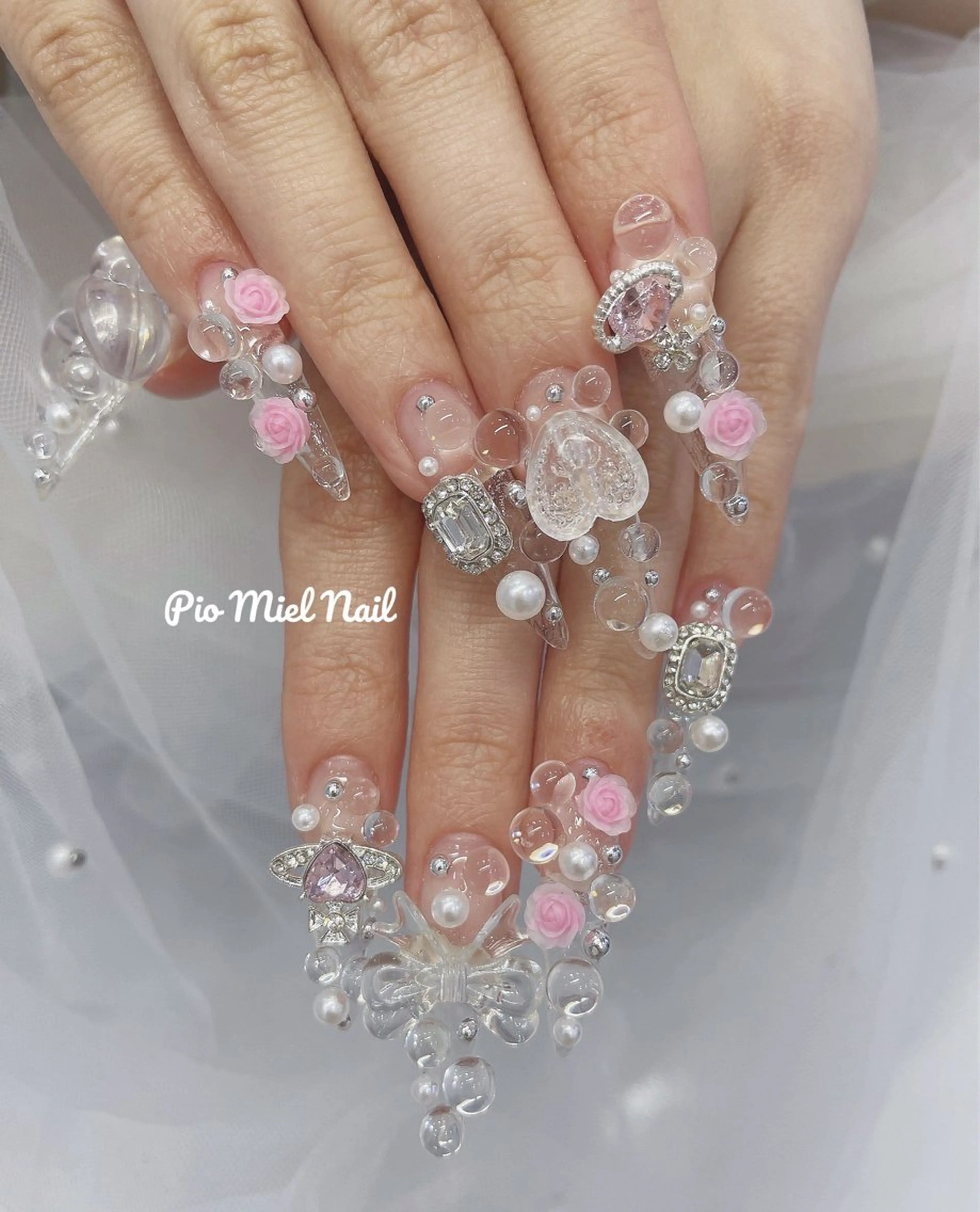 ロング 韓国風ヘア ハンドネイル momo 長さだしのネイルデザイン