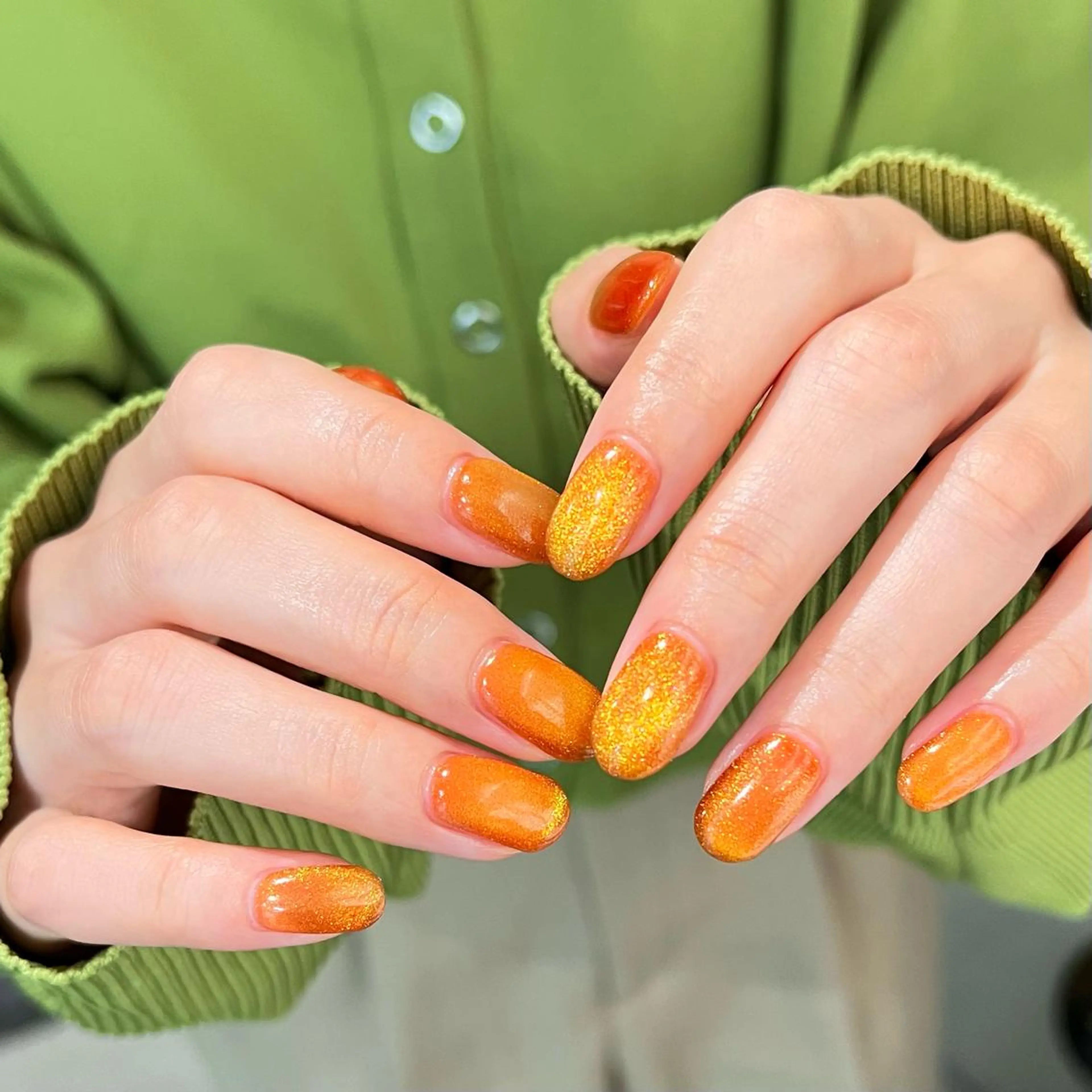 ネイル マグネットネイル ハンドネイル Nico所属・Nico🌛 Karenのネイルデザイン