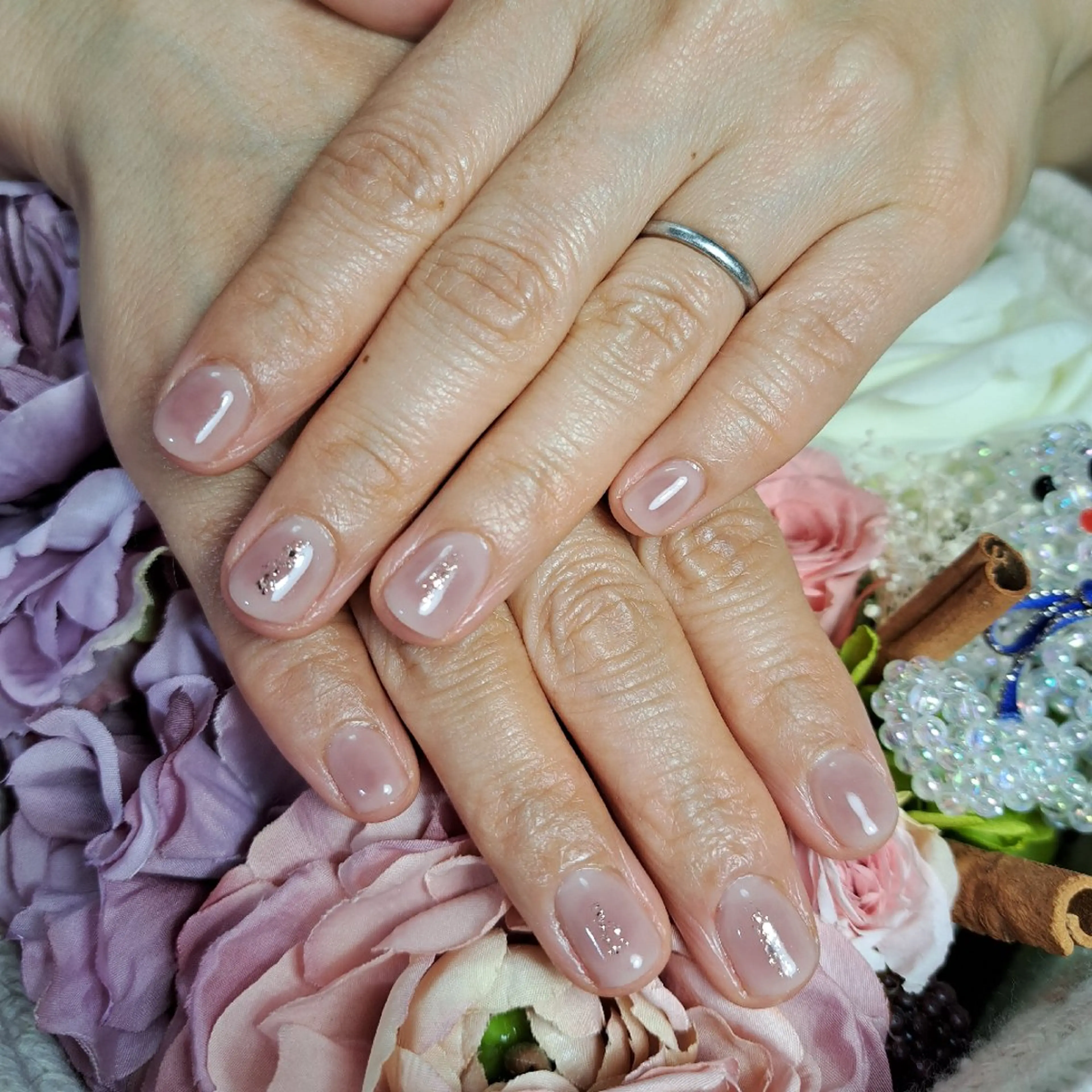 ネイル チークネイル ショートネイル HAYASHI  Nのネイルデザイン