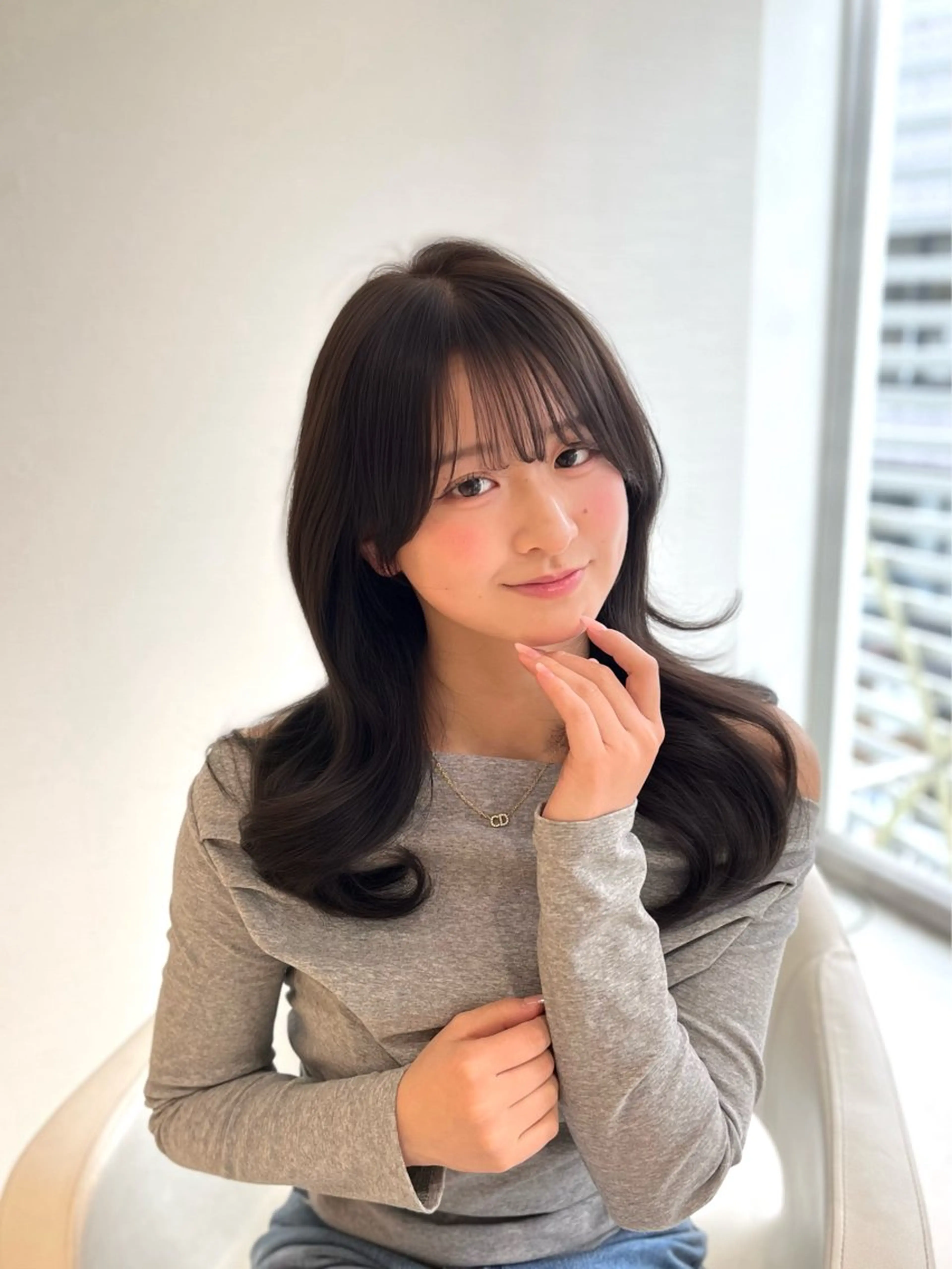 ロング 髪質改善 トリートメント ヘアカラー トリートメント ♥️透明感×抜け感 ベージュ/佑珠♥️のヘアスタイル