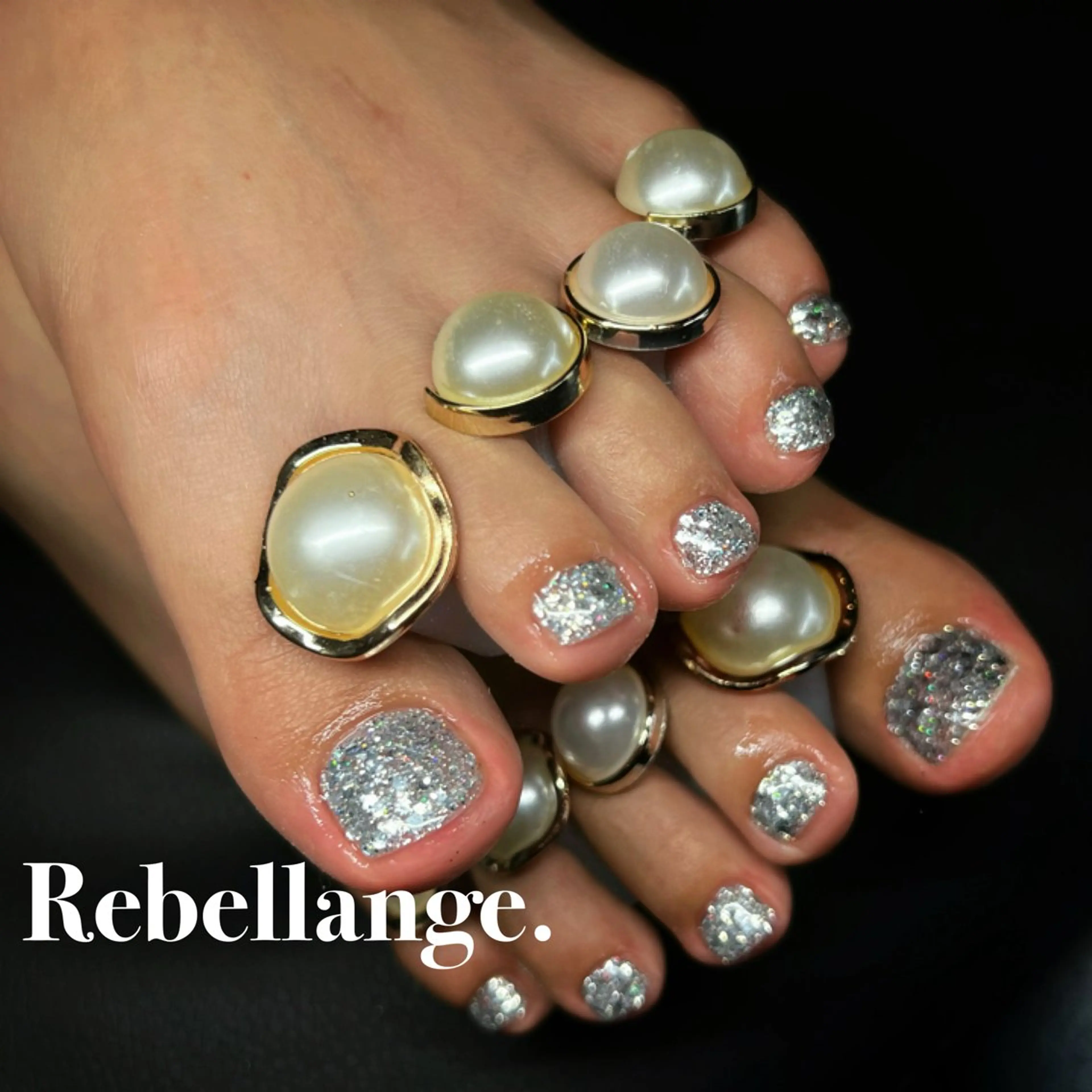 ネイル フットネイル Rebellange n.のネイルデザイン