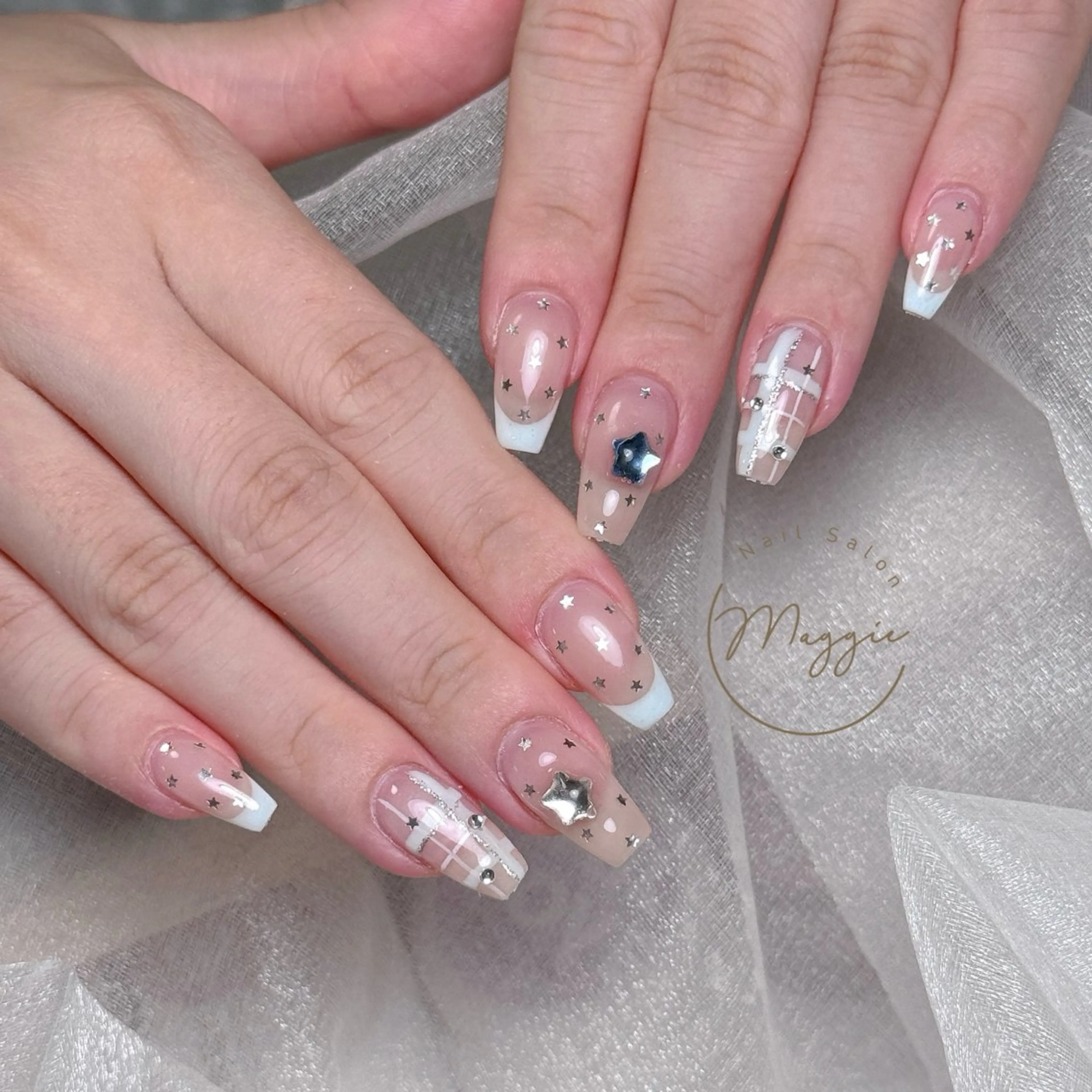 ネイル Maggie Nail🦩のネイルデザイン