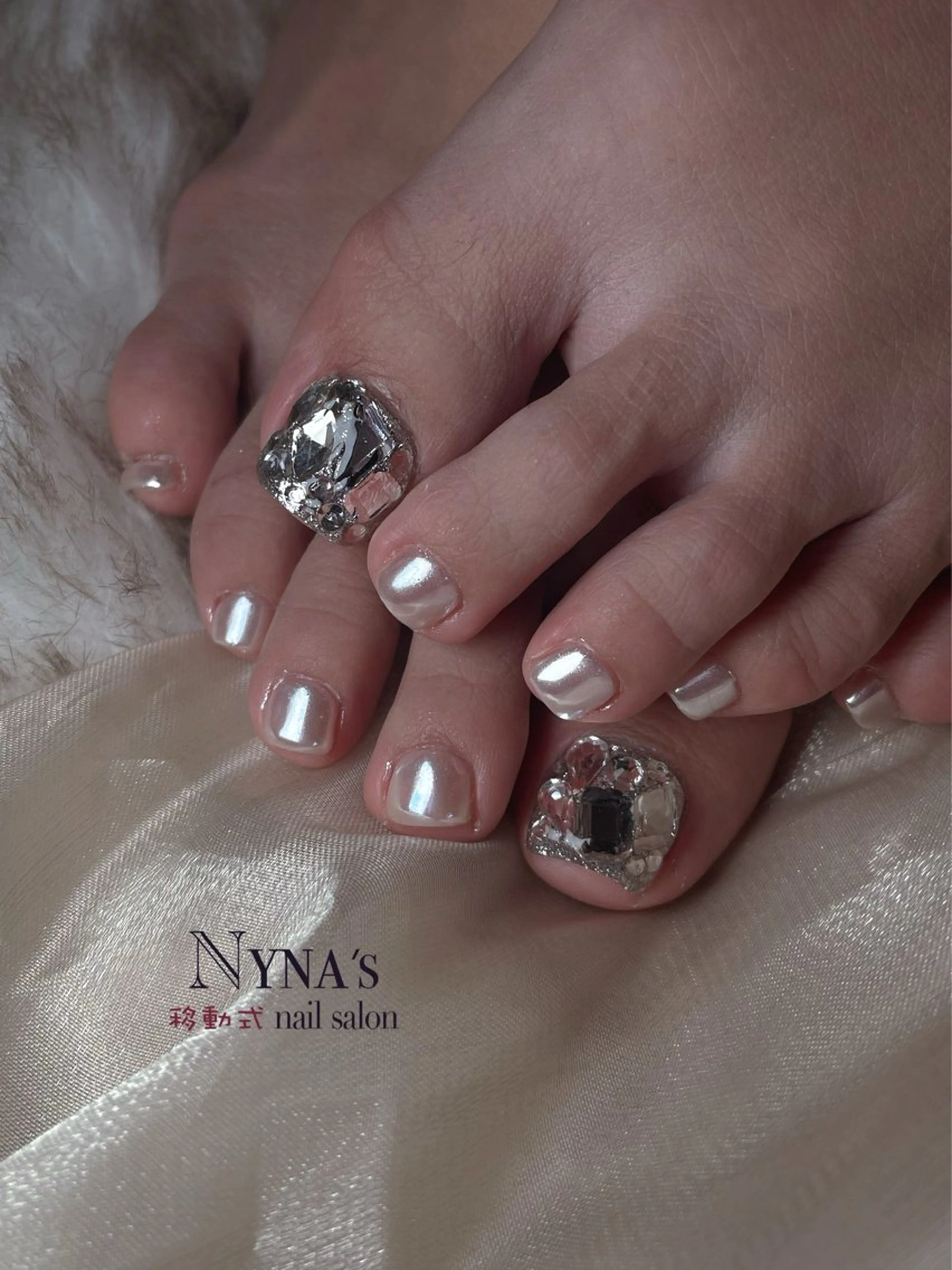 ネイル フットネイル 長さ出し専門 nynaのネイルデザイン