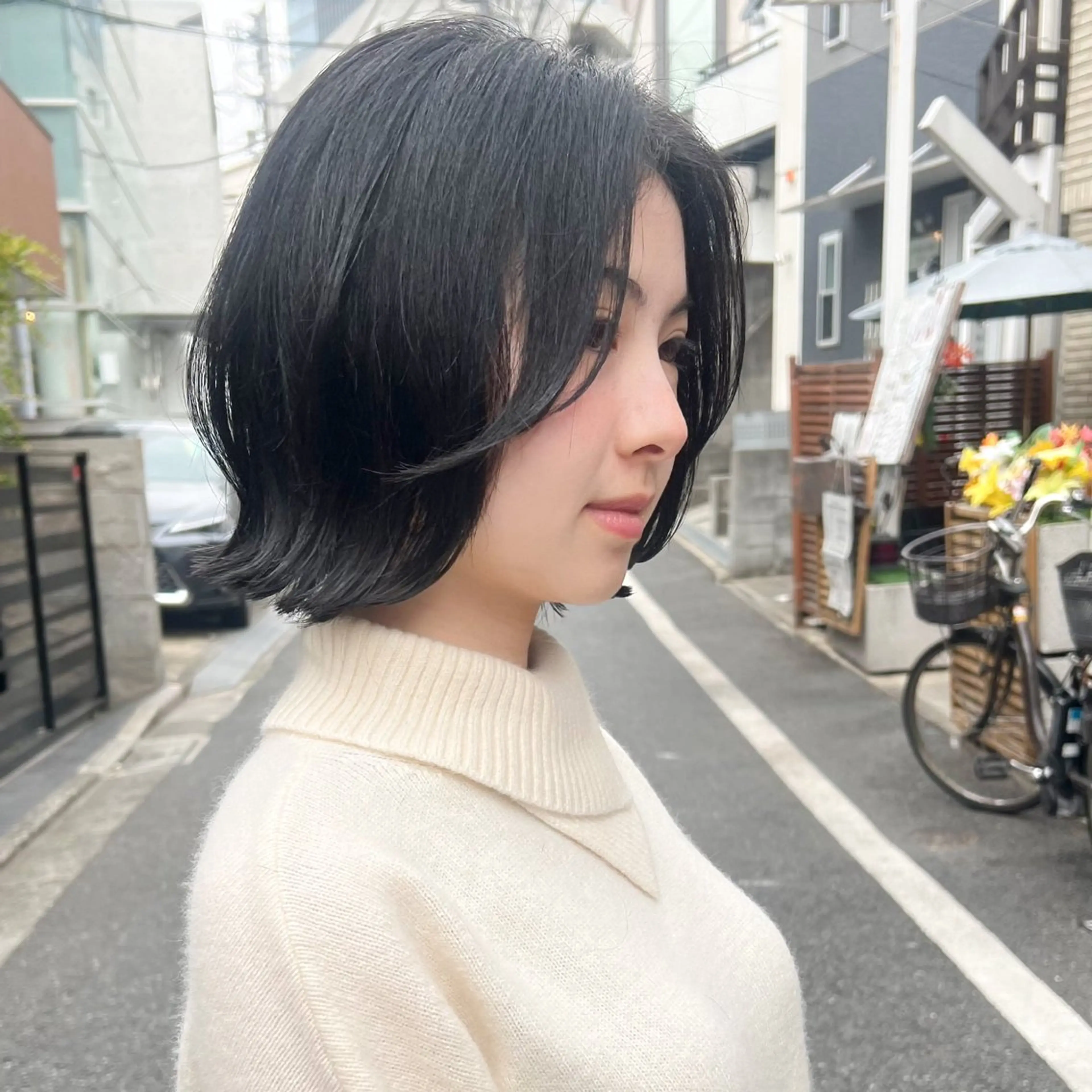 ミディアム パーマ ミディアムパーマ ボブ くびれヘア 外ハネヘア コテ巻き風パーマ SHONOのヘアスタイル