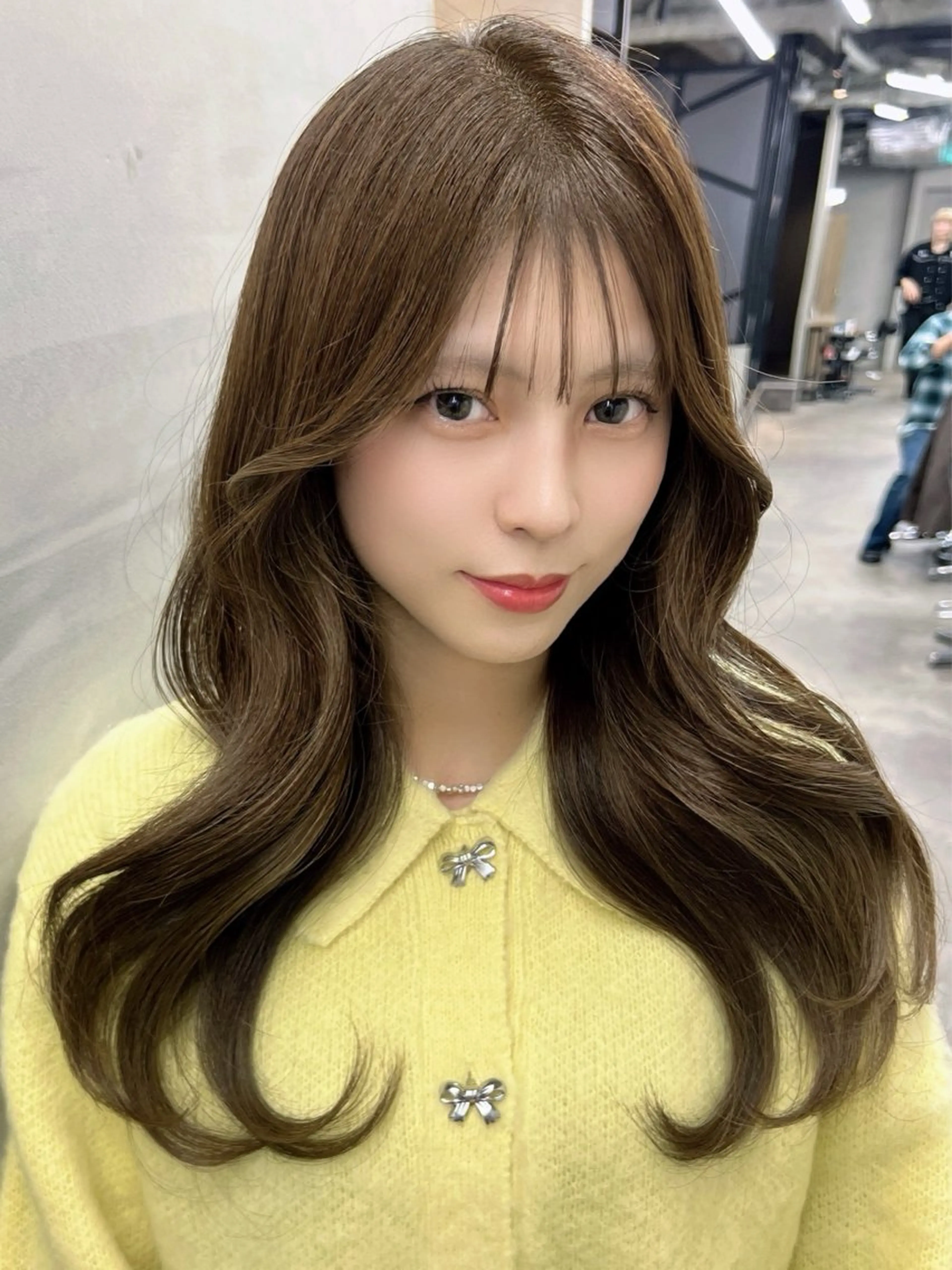 ロング カラー ワンホンヘア カット ヘアカラー トリートメント 艶髪/艶カラー/韓国 髪質改善/縮毛矯正のヘアスタイル