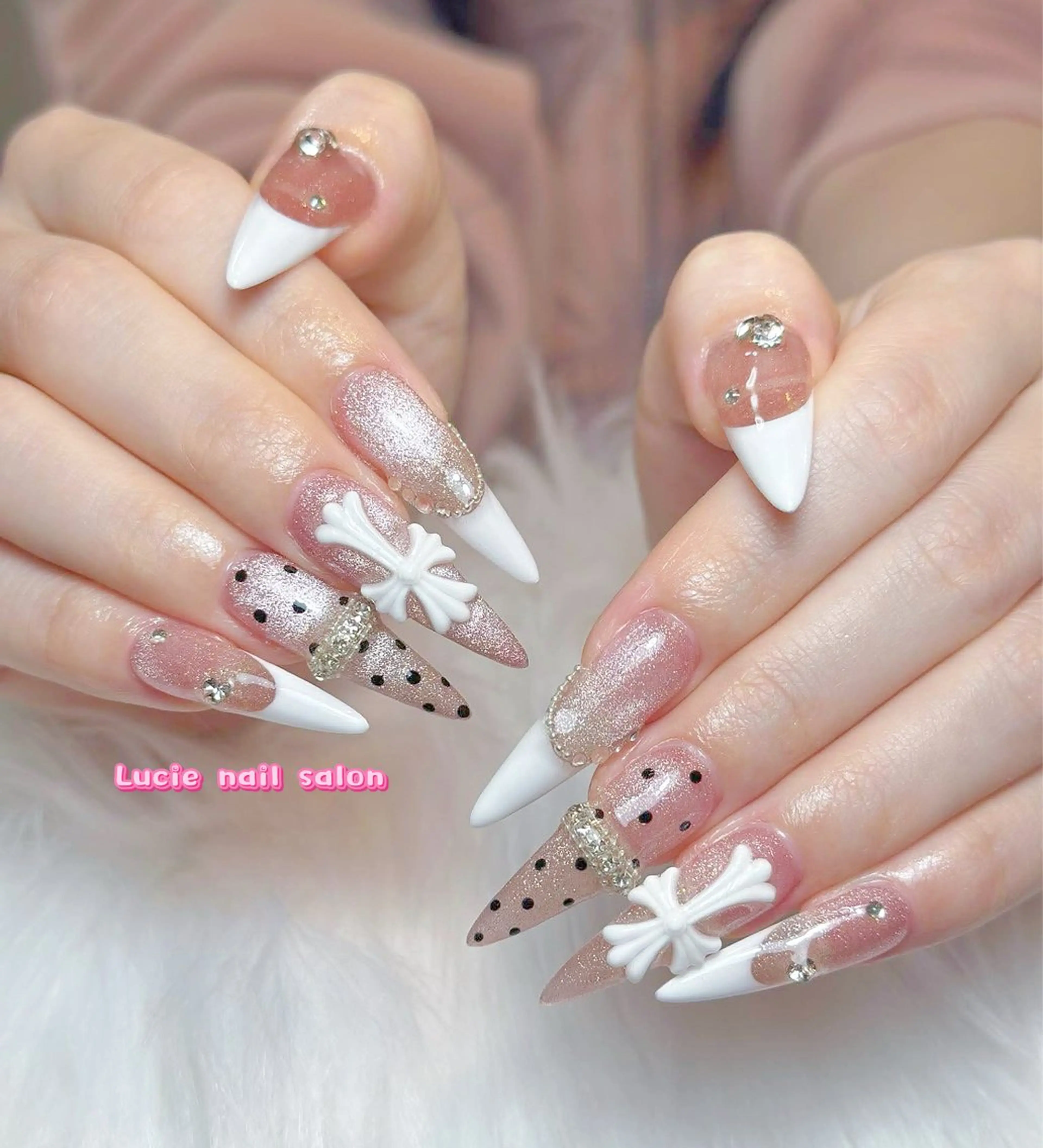 ネイル フレンチネイル ジェルネイル グラデーション 持ち込み オフィスネイル ハンドネイル LUCIE NAIL所属・LUCIE NAILのネイルデザイン