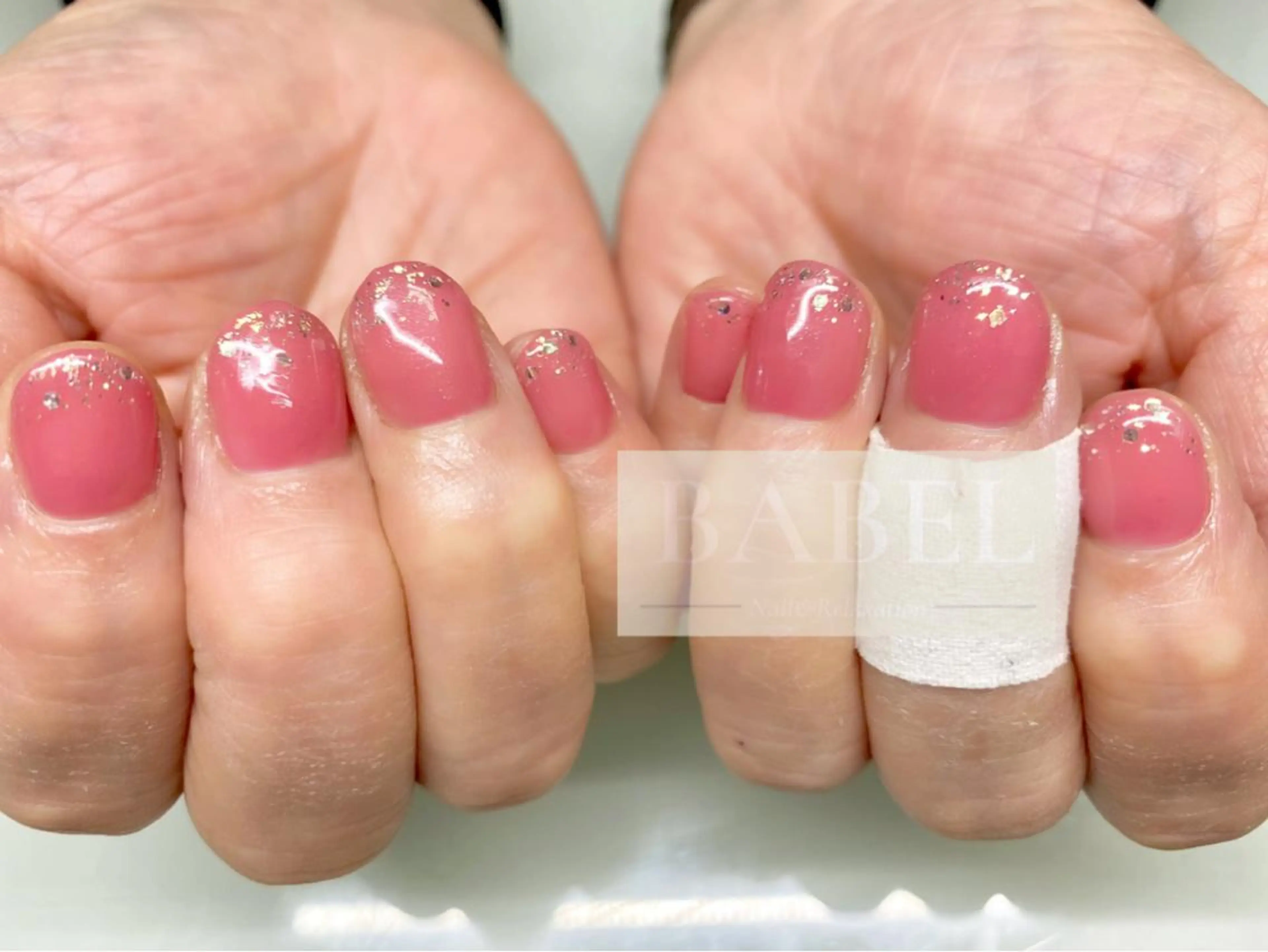 ネイル オフィスネイル ショートネイル 冬ネイル ハンドネイル BABELバベル所属・江戸川橋✨BABEL 【バベル】大人可愛いのネイルデザイン