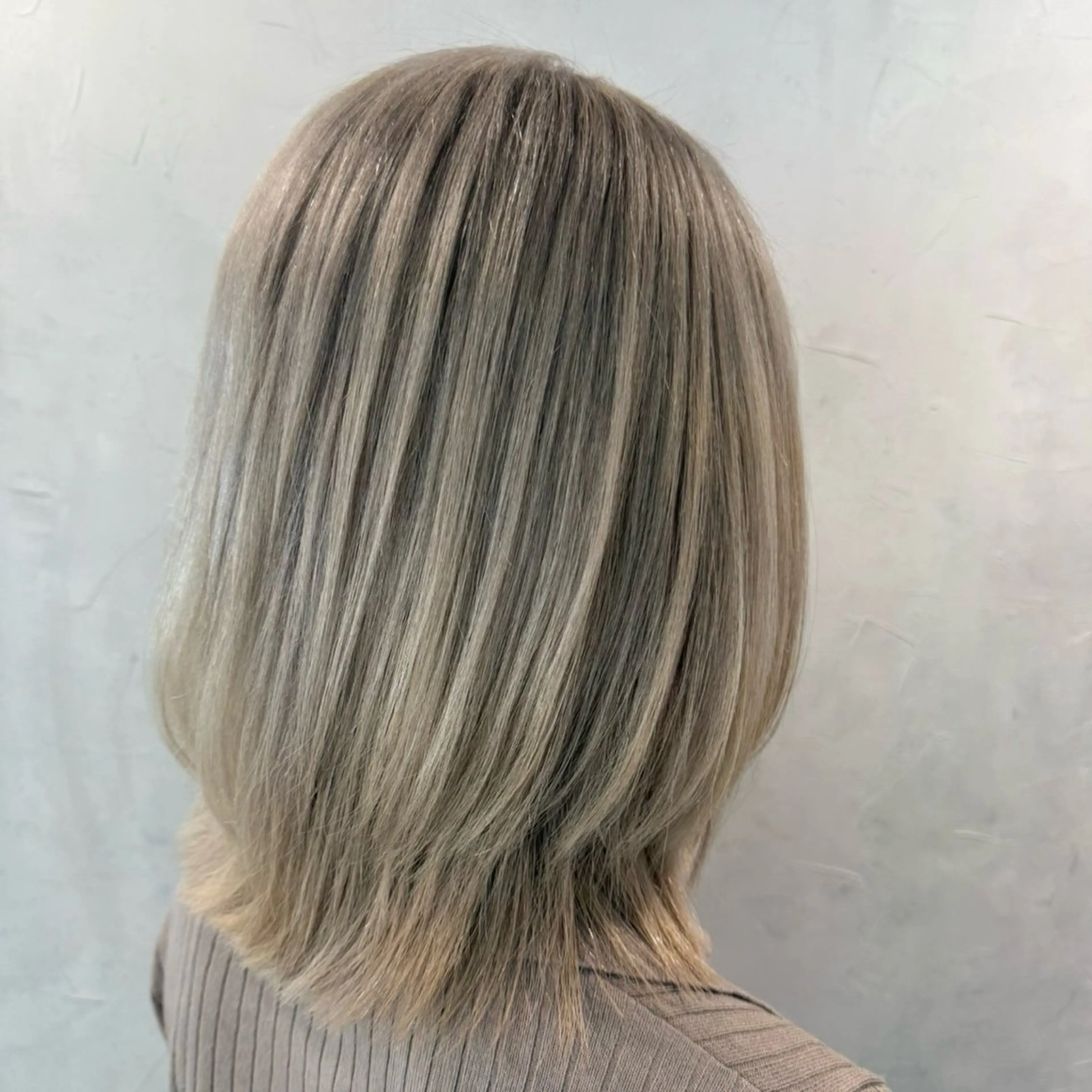 🫧ケアブリーチカラー＋カット🚿の写真