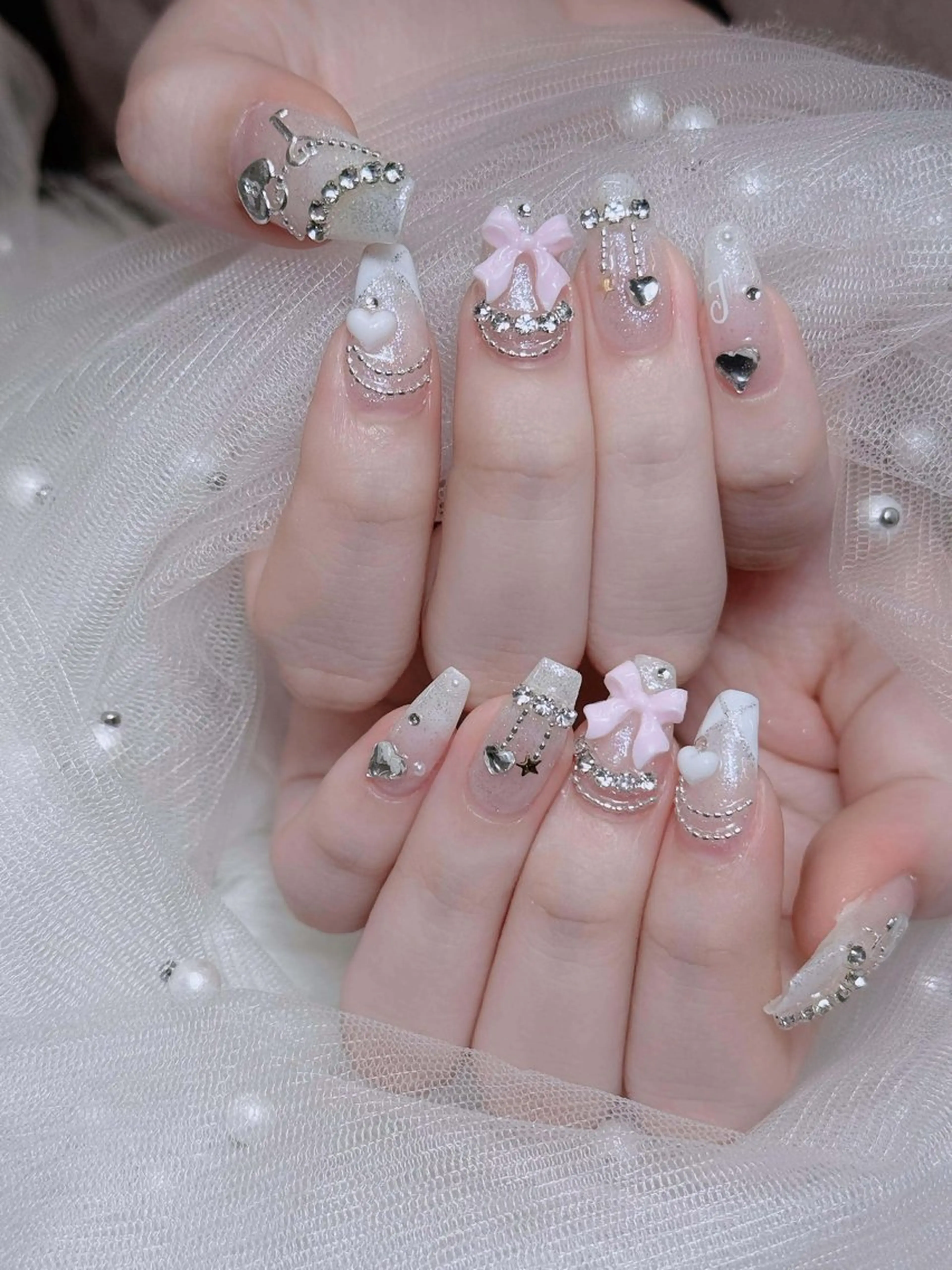 ネイル オーロラネイル チークネイル フットネイル フレンチネイル 韓国ネイル ハンドネイル Lumi Nailのネイルデザイン