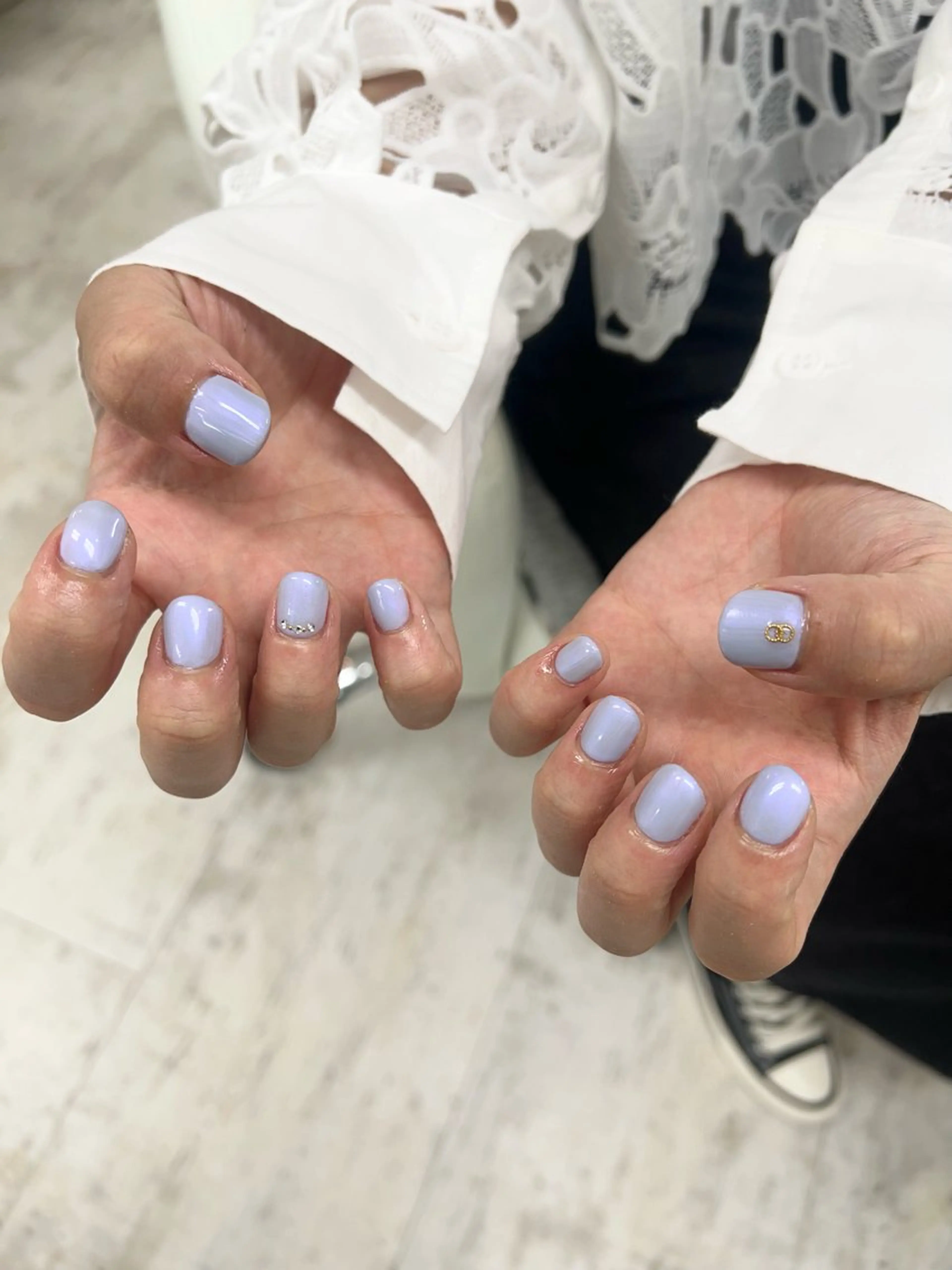 ネイル オーロラネイル マハロネイルサロン横浜店所属・吉田 里菜のネイルデザイン