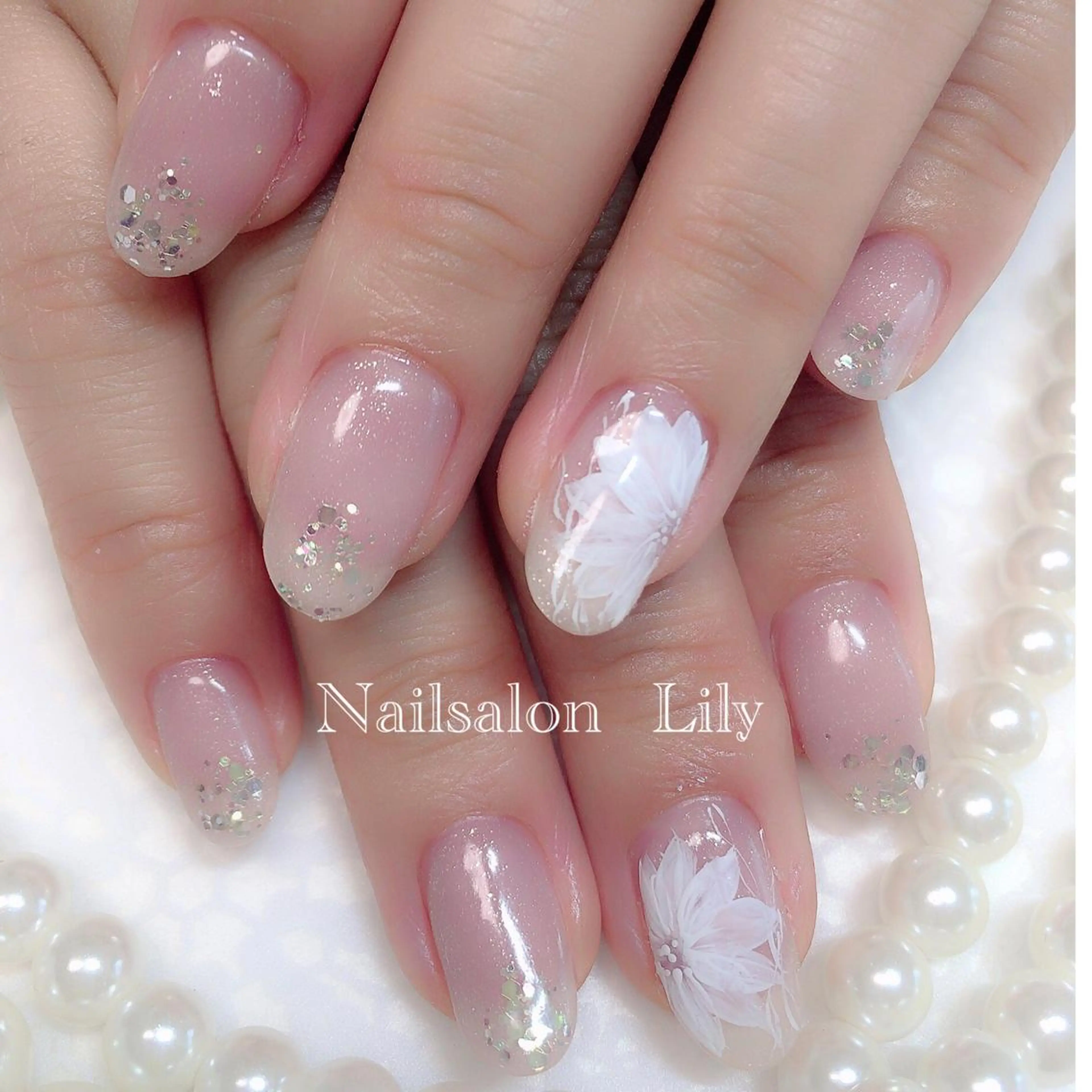 ネイル フラワーネイル Nailsalon Lilyのネイルデザイン