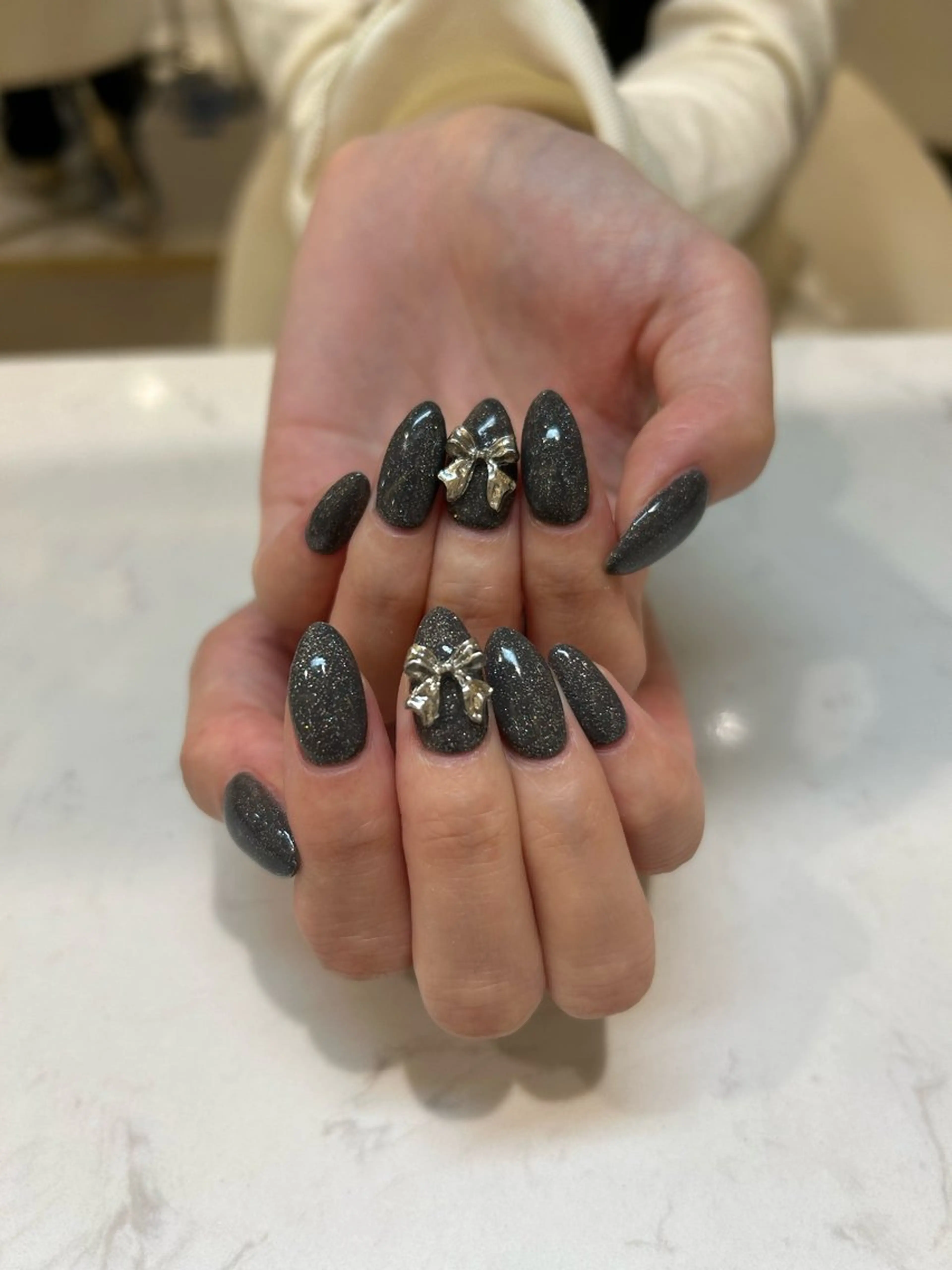 ネイル Raviy新宿店所属・やまだ ななせのネイルデザイン