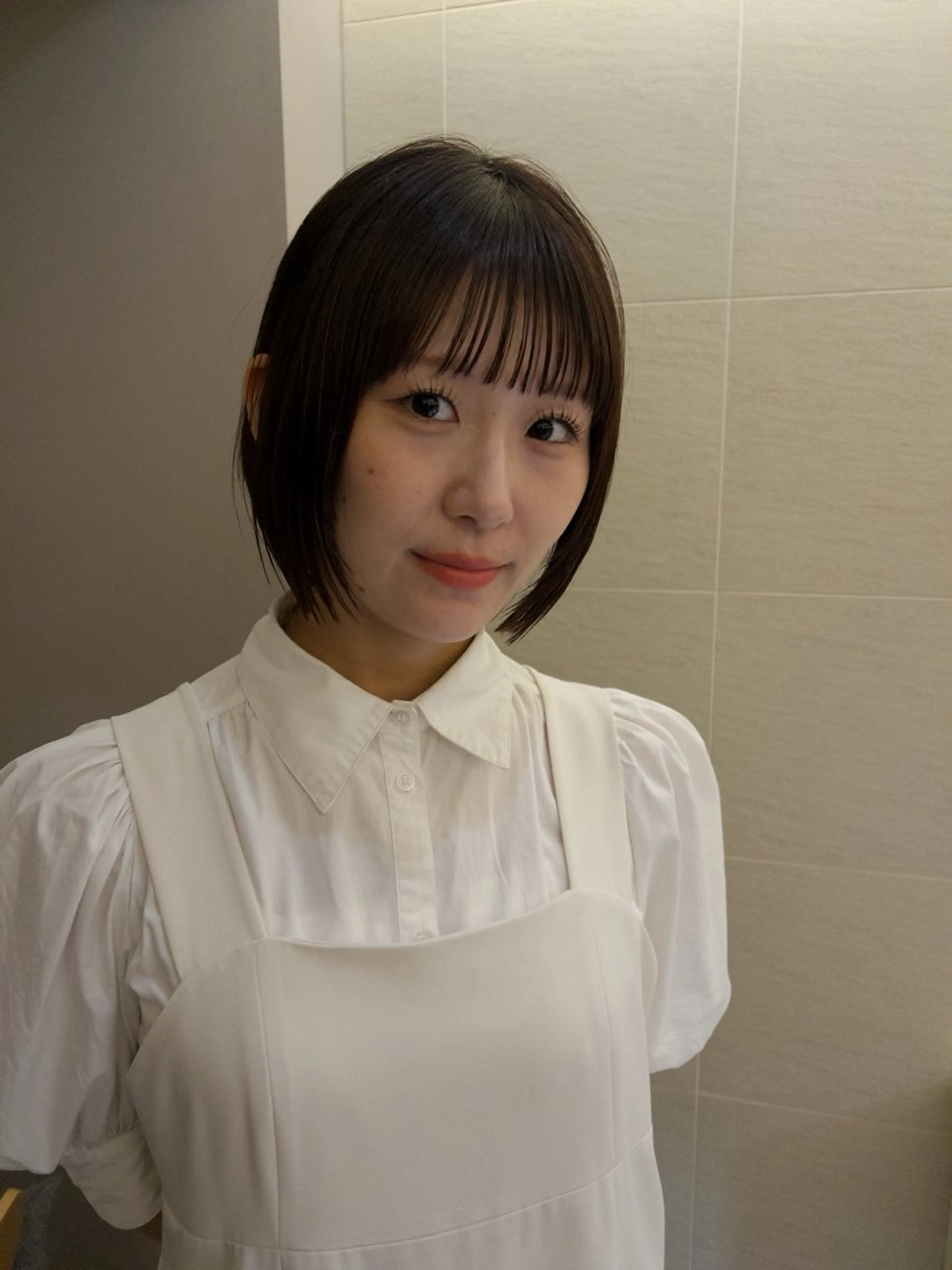 ショート カラー yiye   神宮前所属・manami /暖色 /カットモデル募集のヘアスタイル