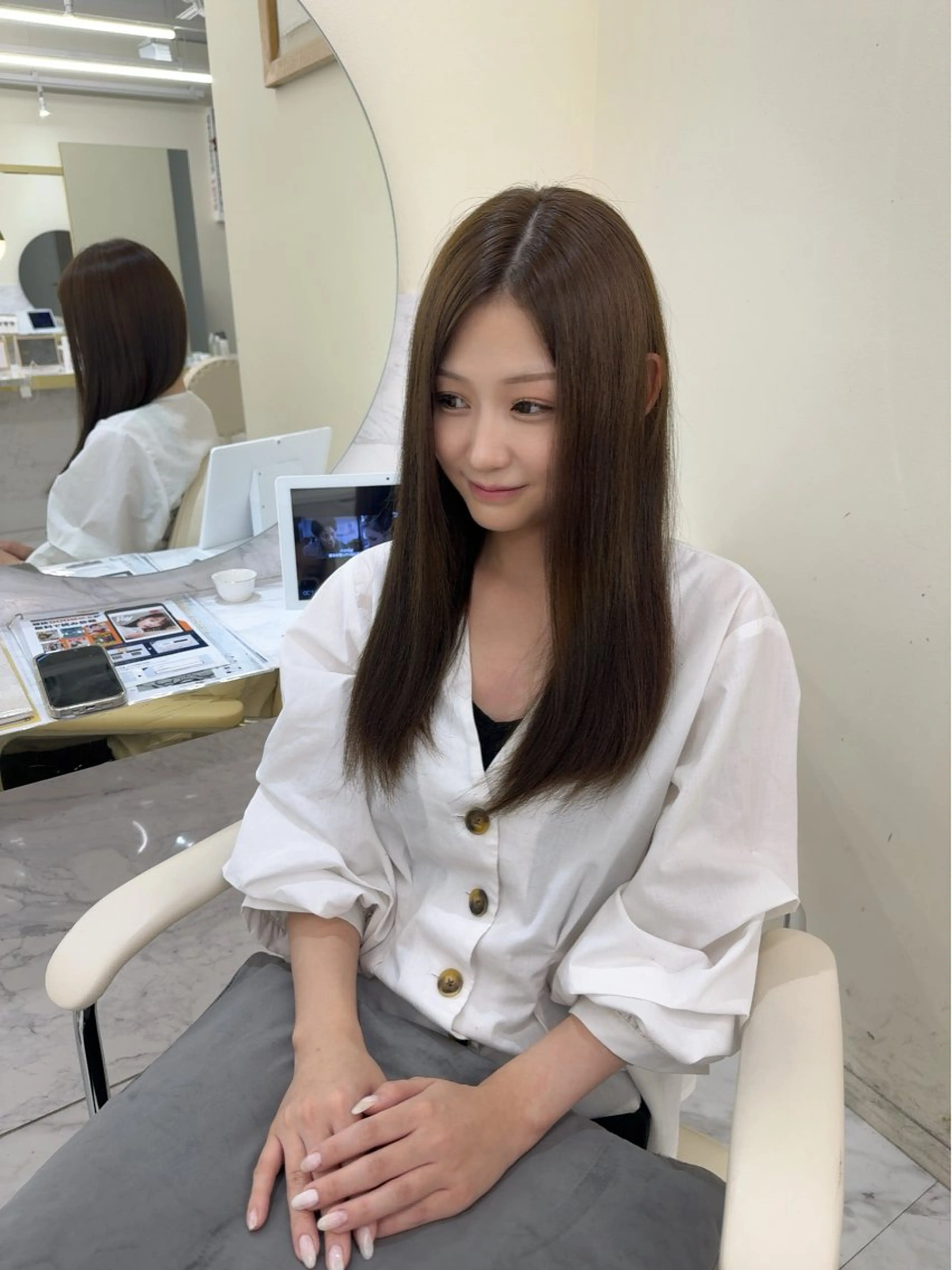 ミディアム カラー ベージュカラー ブリーチ ブリーチなしカラー オリーブベージュ ヘアカラー トリートメント 髪質改善🫧 カラー特化/Hinaのヘアスタイル