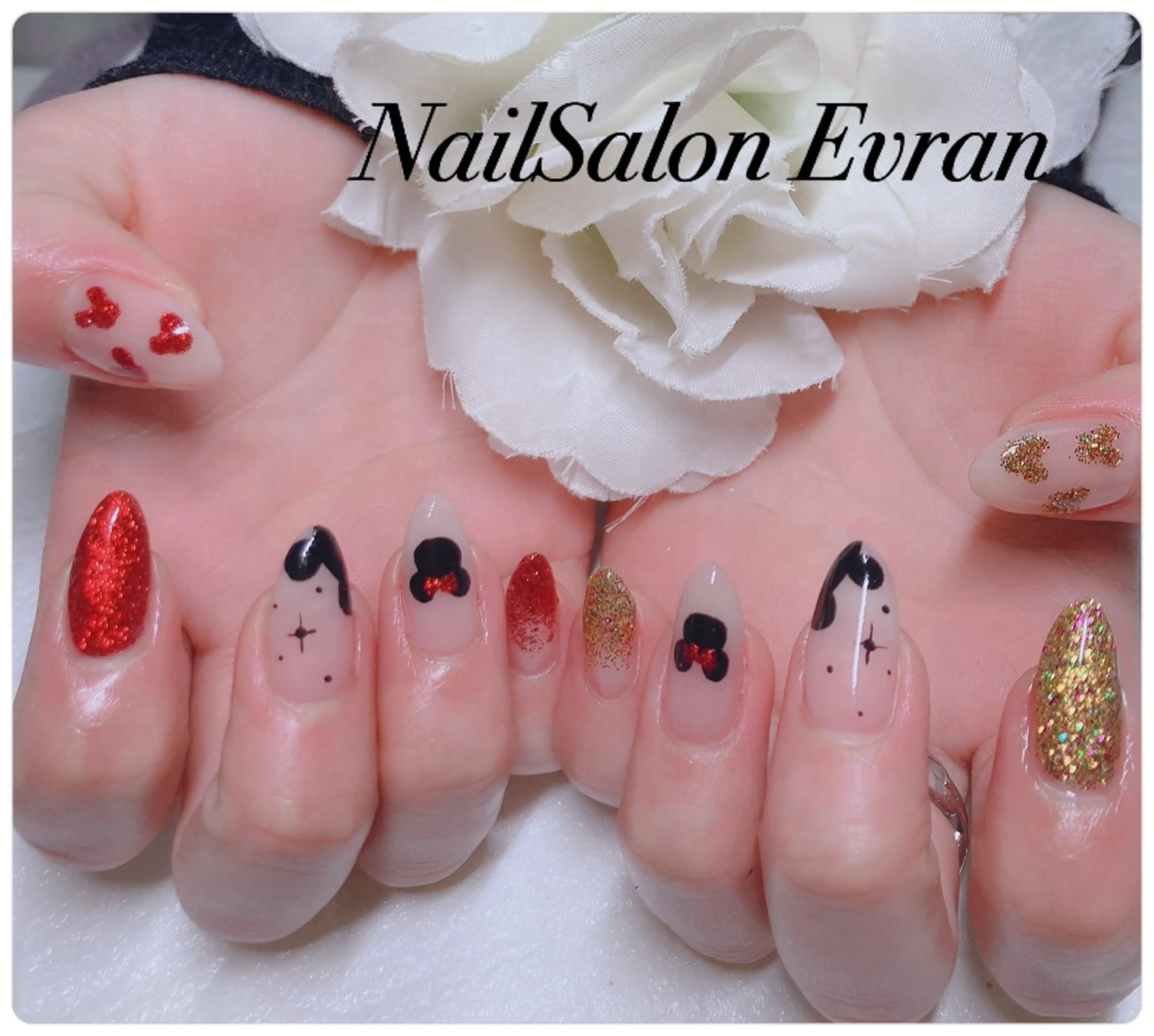 ネイル アートネイル フレンチネイル マグネットネイル 持ち込み ニュアンスネイル ハンドネイル Nail salon Evranのネイルデザイン