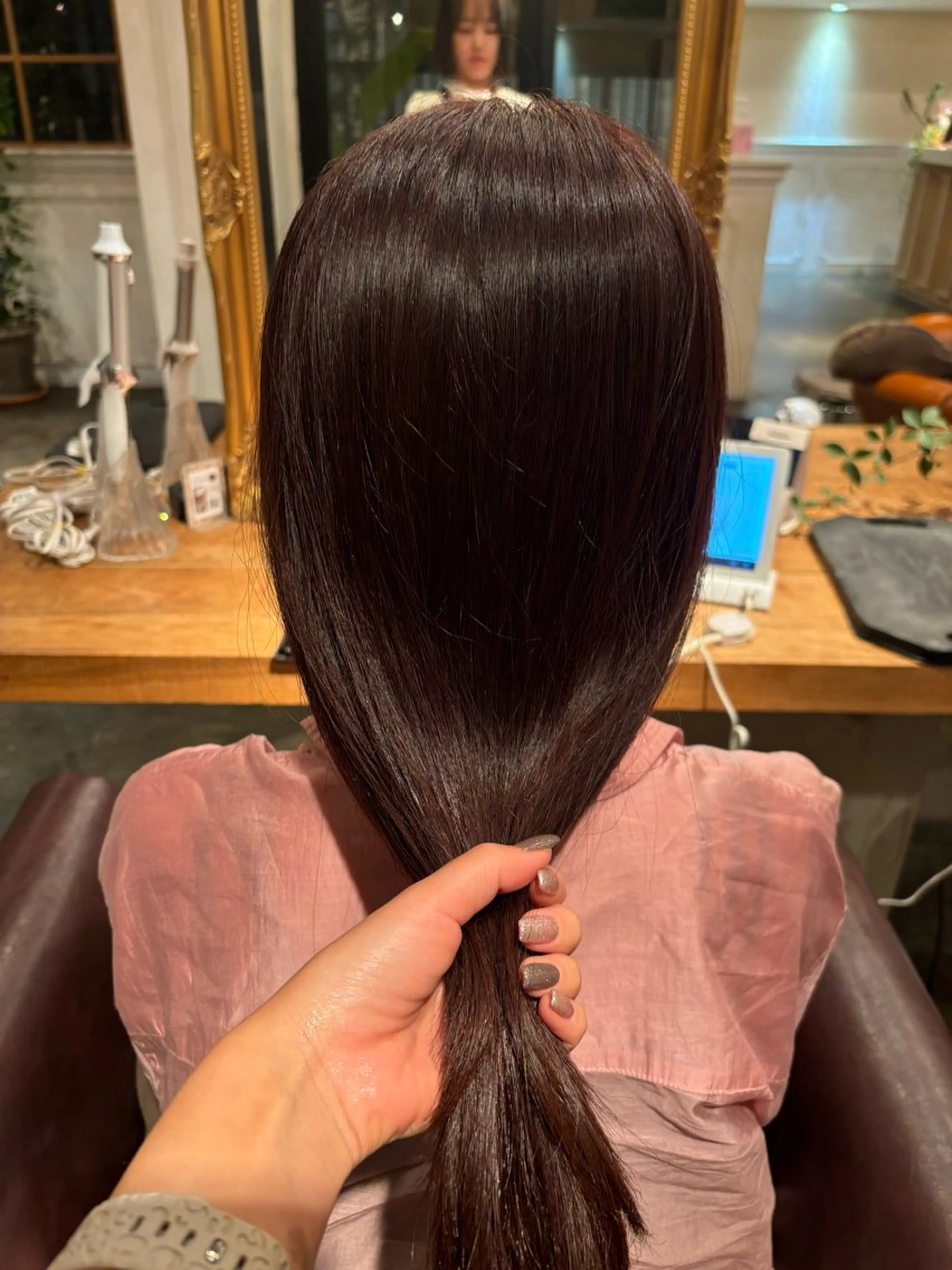 ロング カラー バイオレットカラー 髪質改善カラー ブラウン🤎YUMEのヘアスタイル