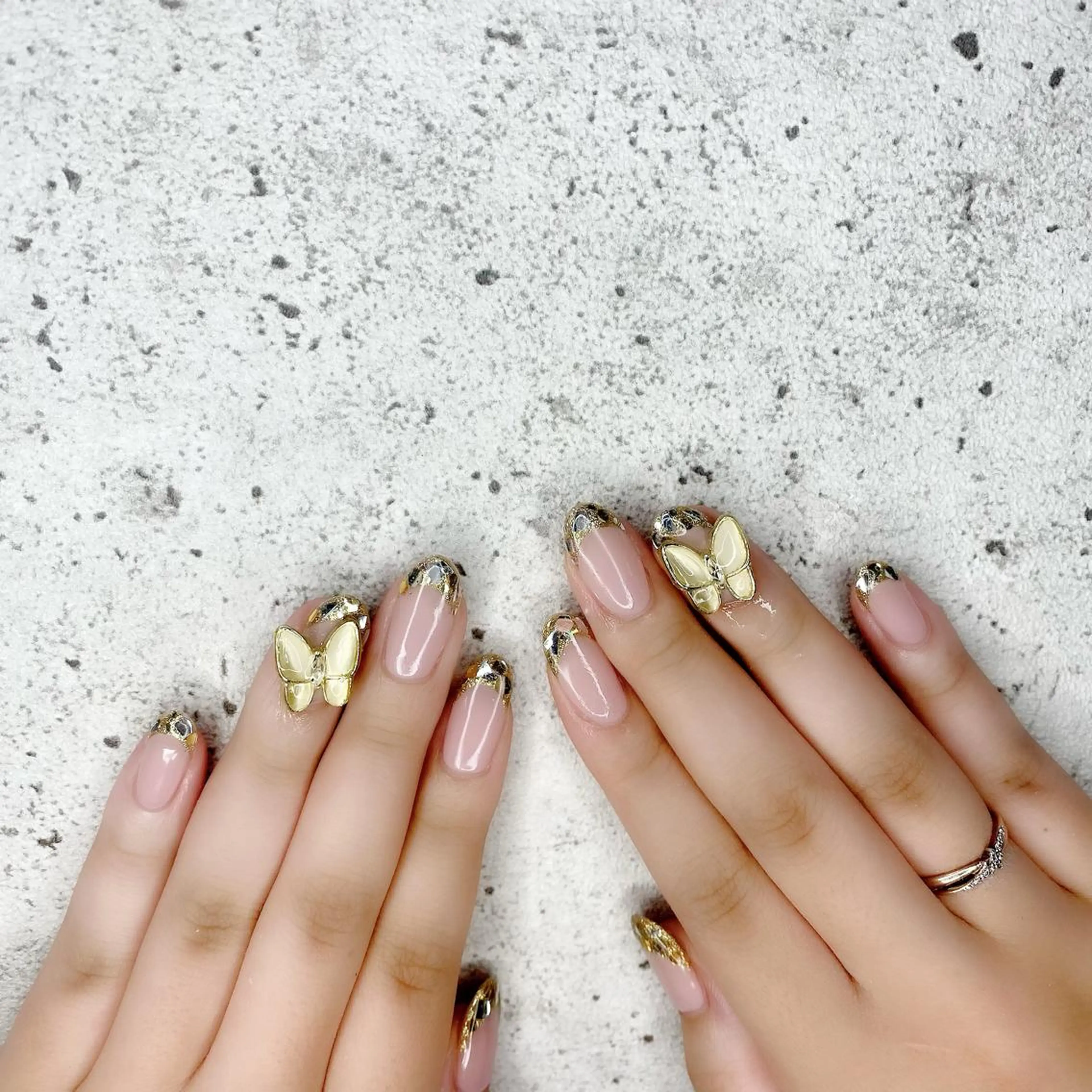 セミロング カラー パーマ ヘアアレンジ メンズ キッズ ネイル マツエク・マツパ 成人式 成人式 成人式 フレンチネイル ガラスフレンチ ハンドネイル Salon Ｋのネイルデザイン