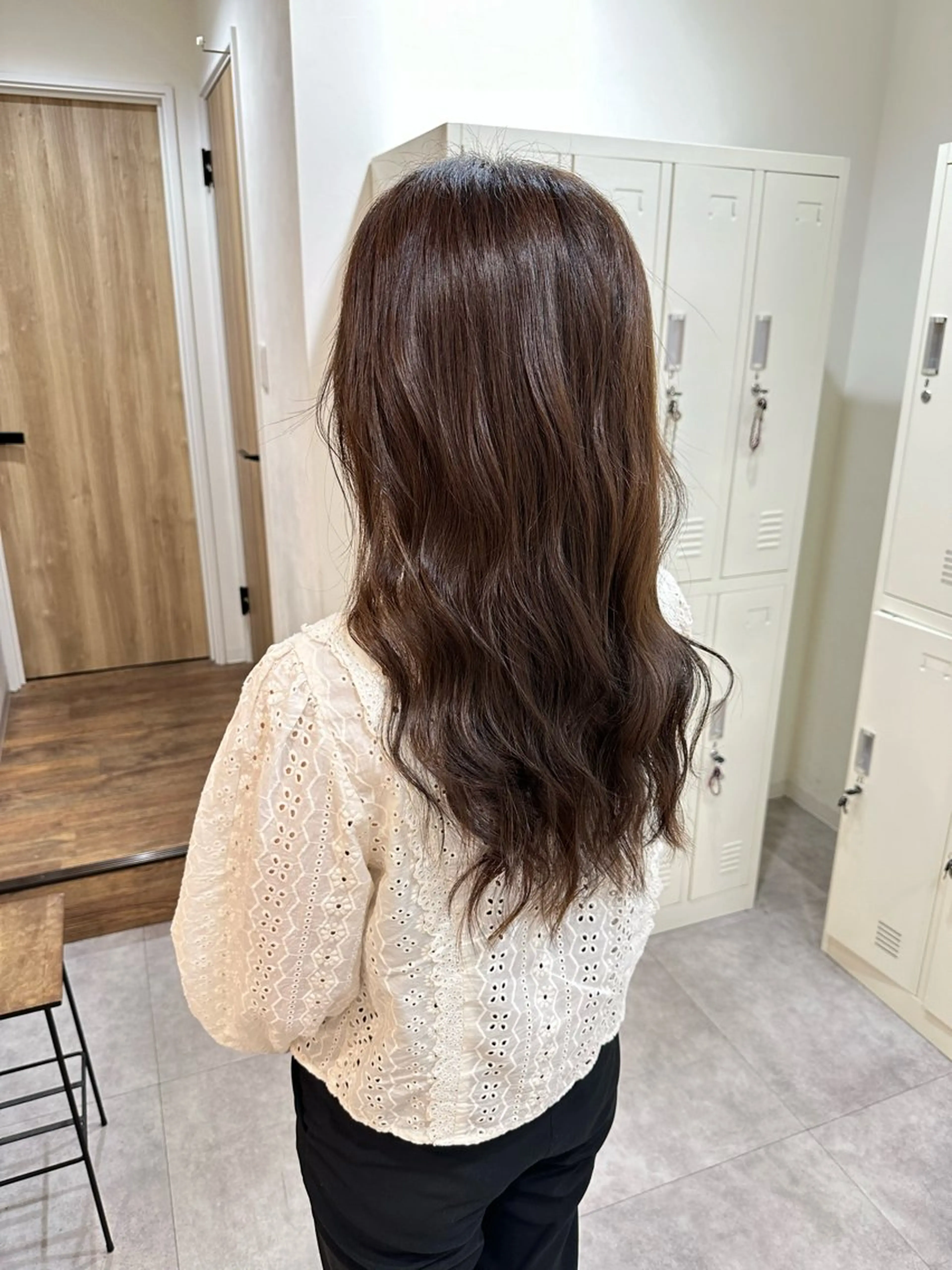 ロング カラー 透明感カラー カット ヘアカラー トリートメント 白髪ぼかしハイライト レイヤー川口　元気のヘアスタイル