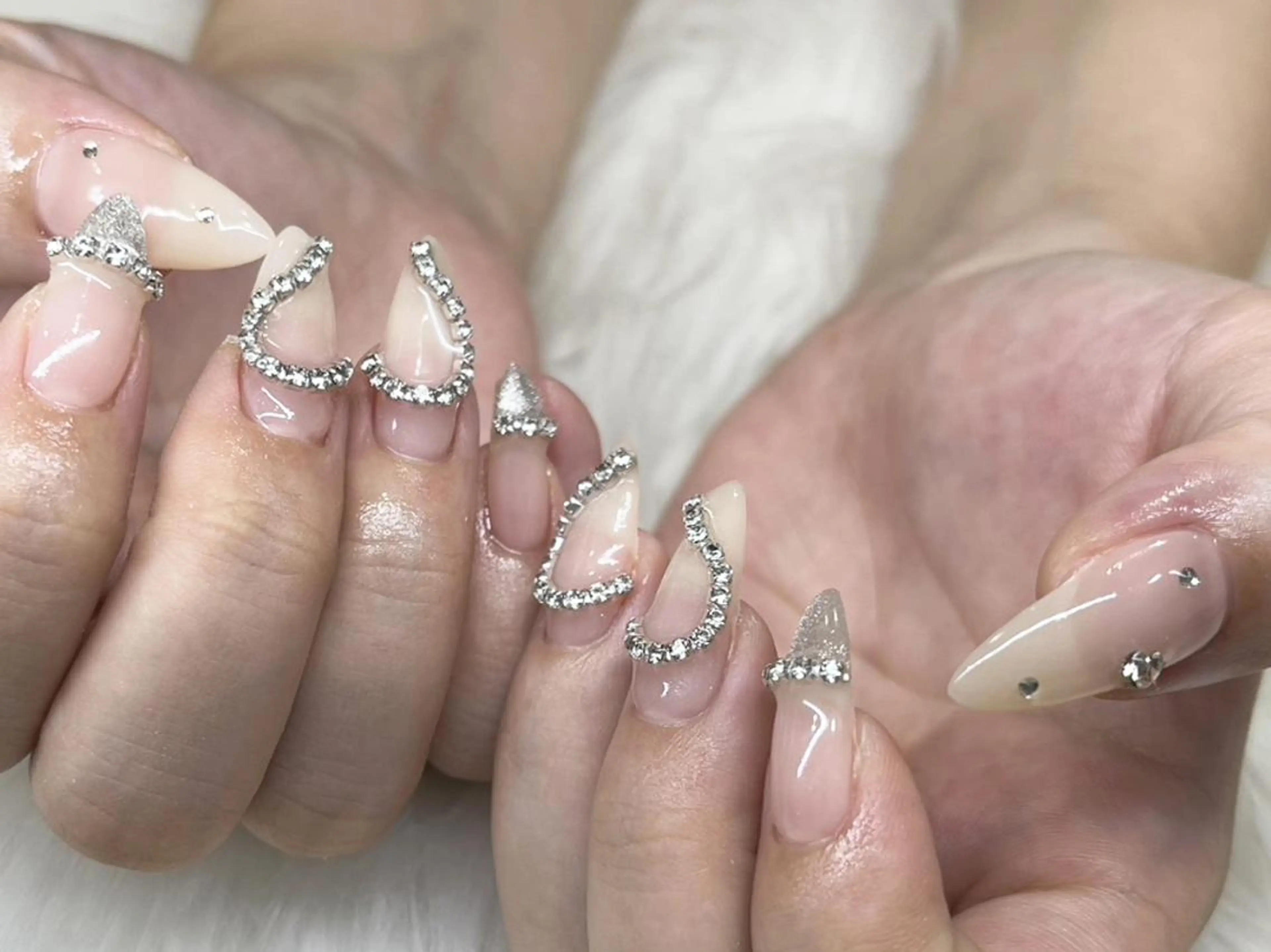 ネイル ハンドネイル Miku. Nのネイルデザイン