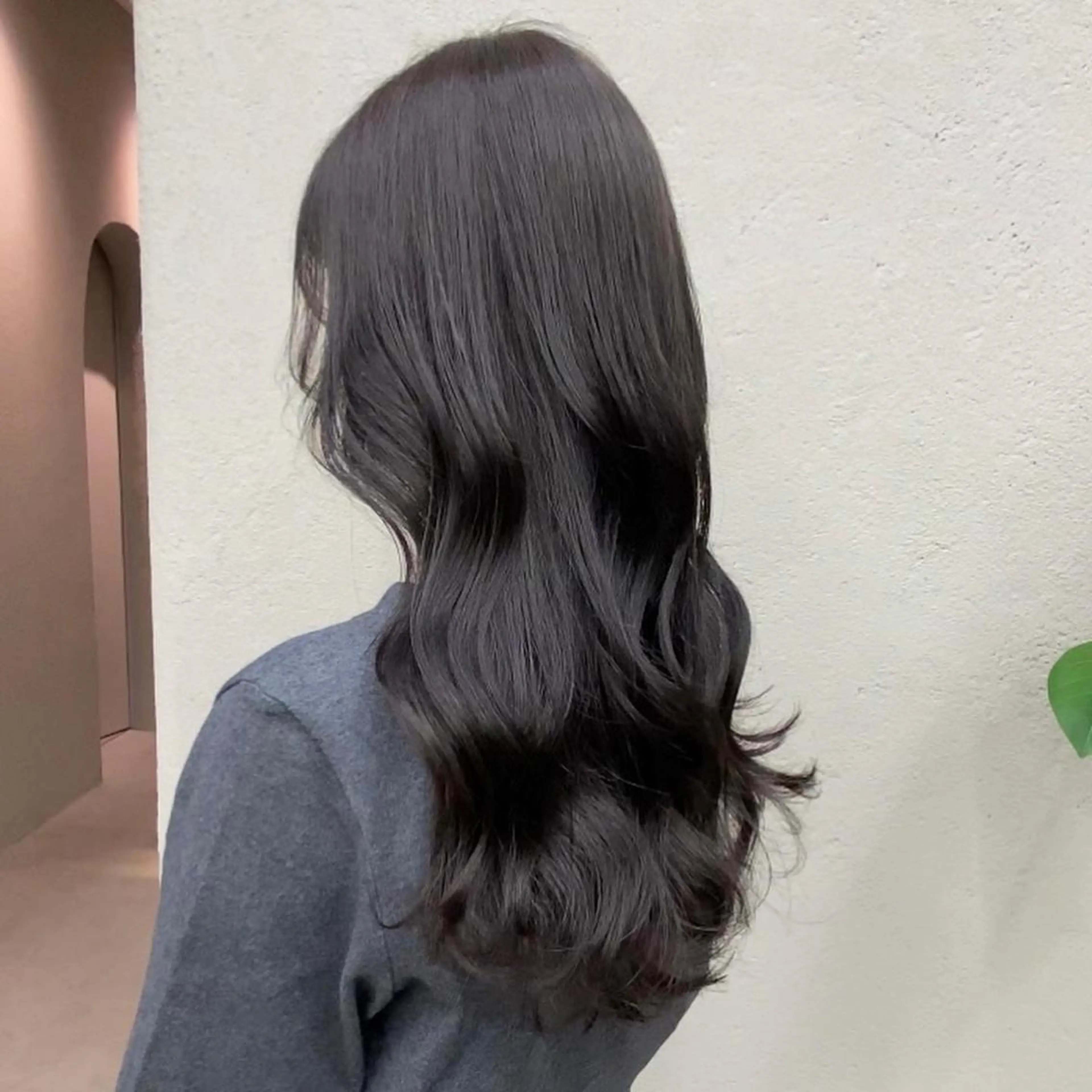 ロング カラー 高松 沙耶のヘアスタイル