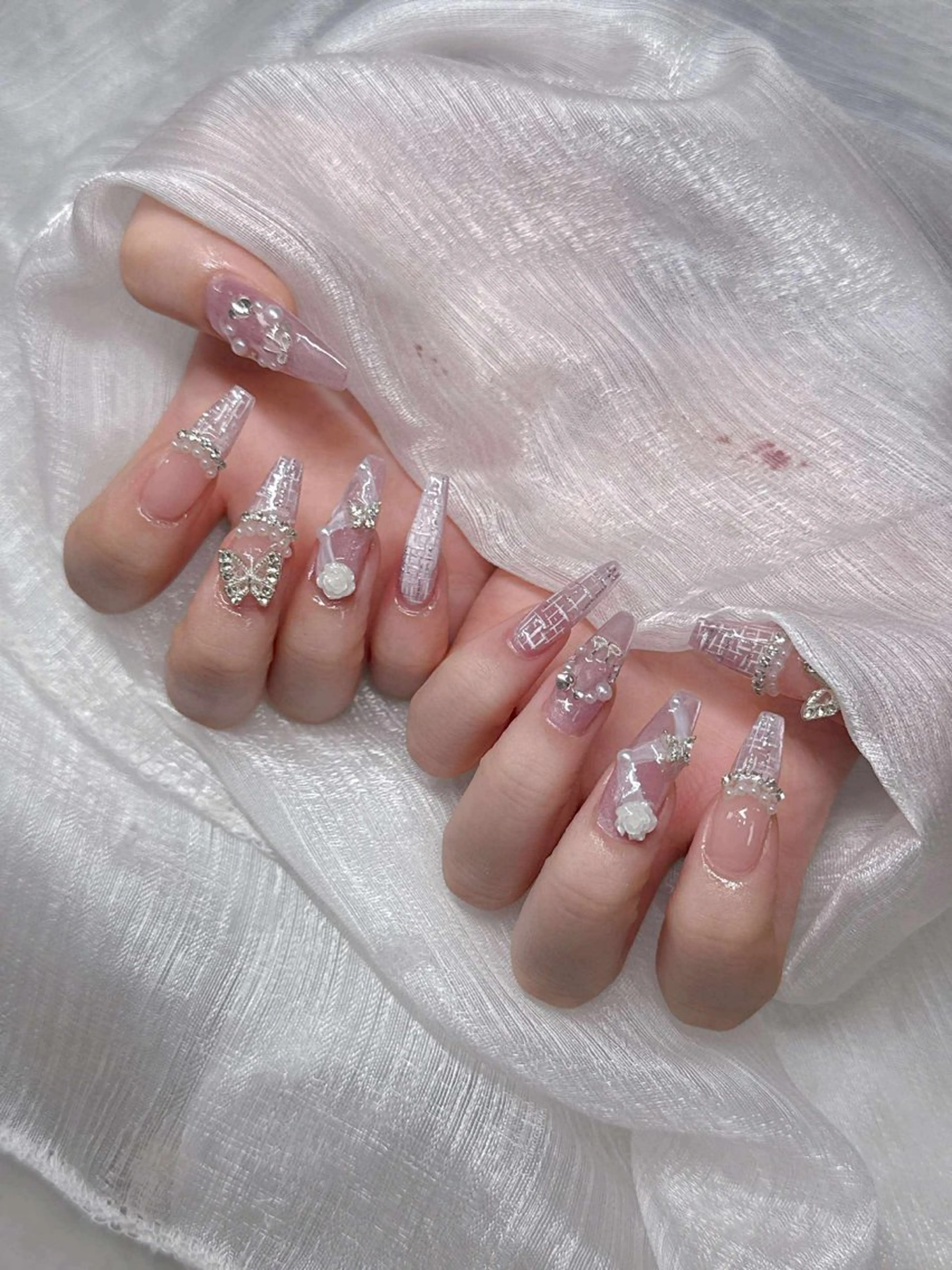 ネイル 長さ出し グラデーション 卒業式 キラキラネイル マグネットネイル ハンドネイル Lee Nailsのネイルデザイン