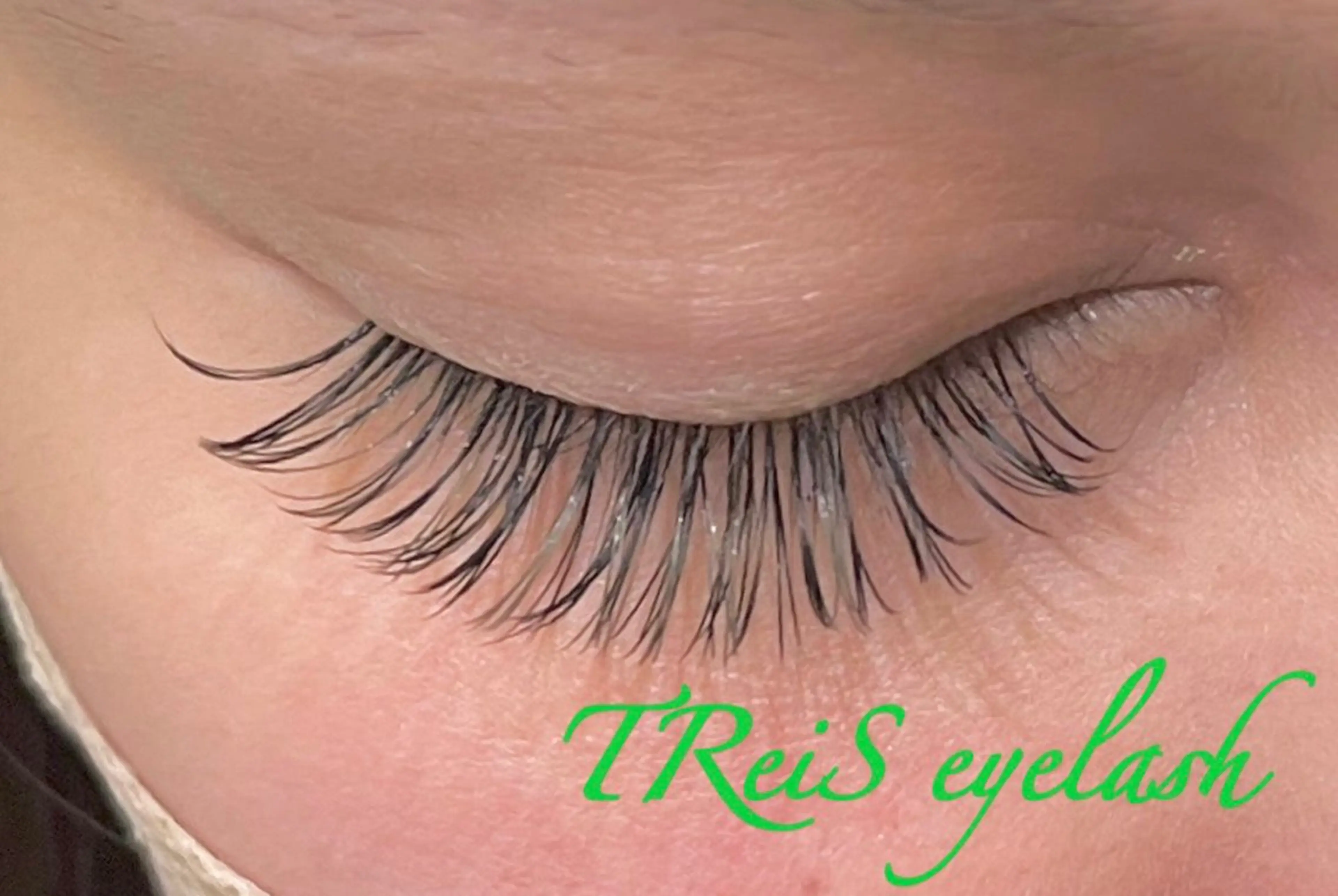 マツエク・マツパ TReiS所属・TReiS eyelashのマツエク・マツパデザイン