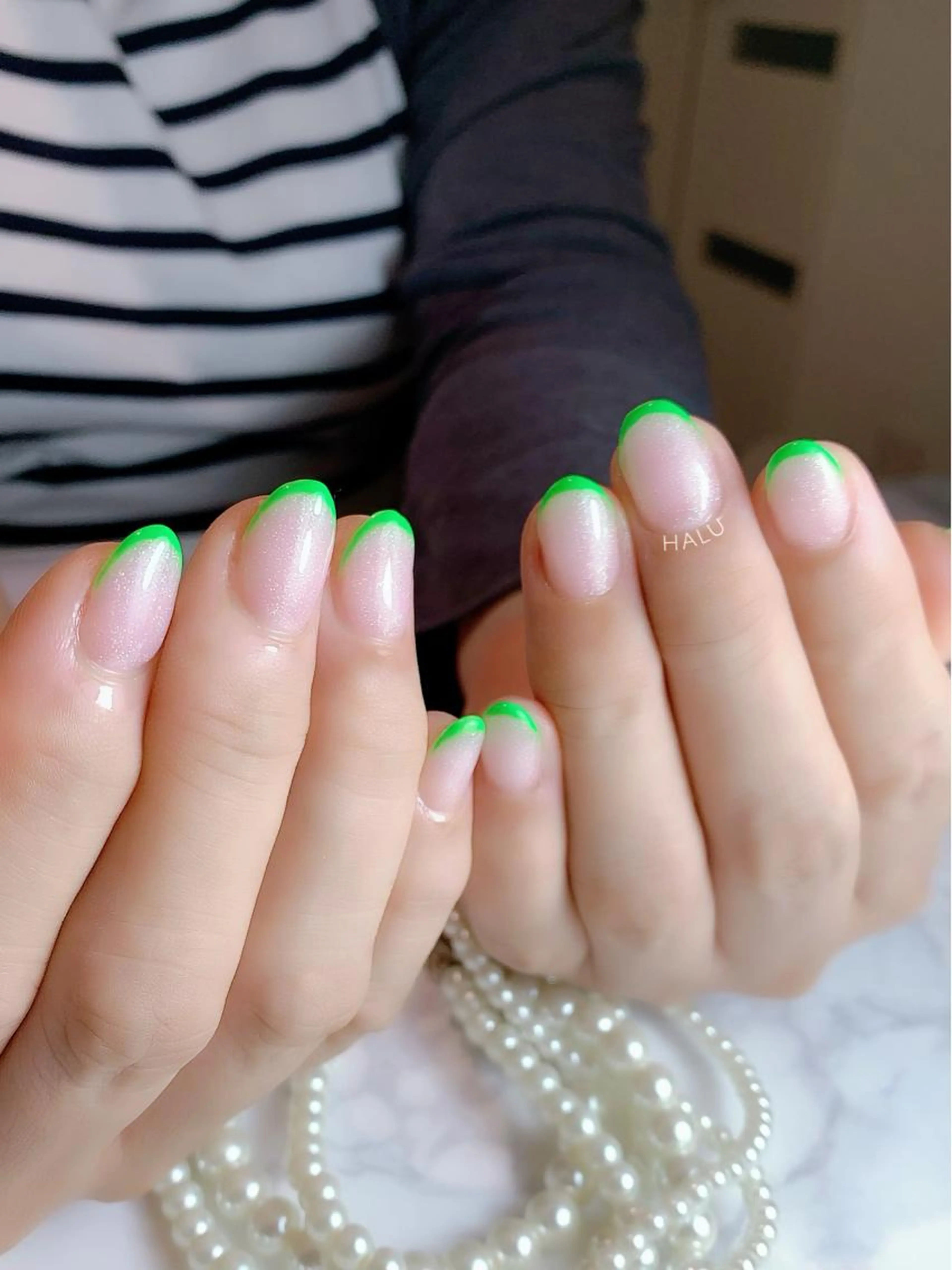 フレンチアート(ベースクリア)✨ オフィスネイル🍀リピ様4週間以内の付替オフ無料🍀の写真