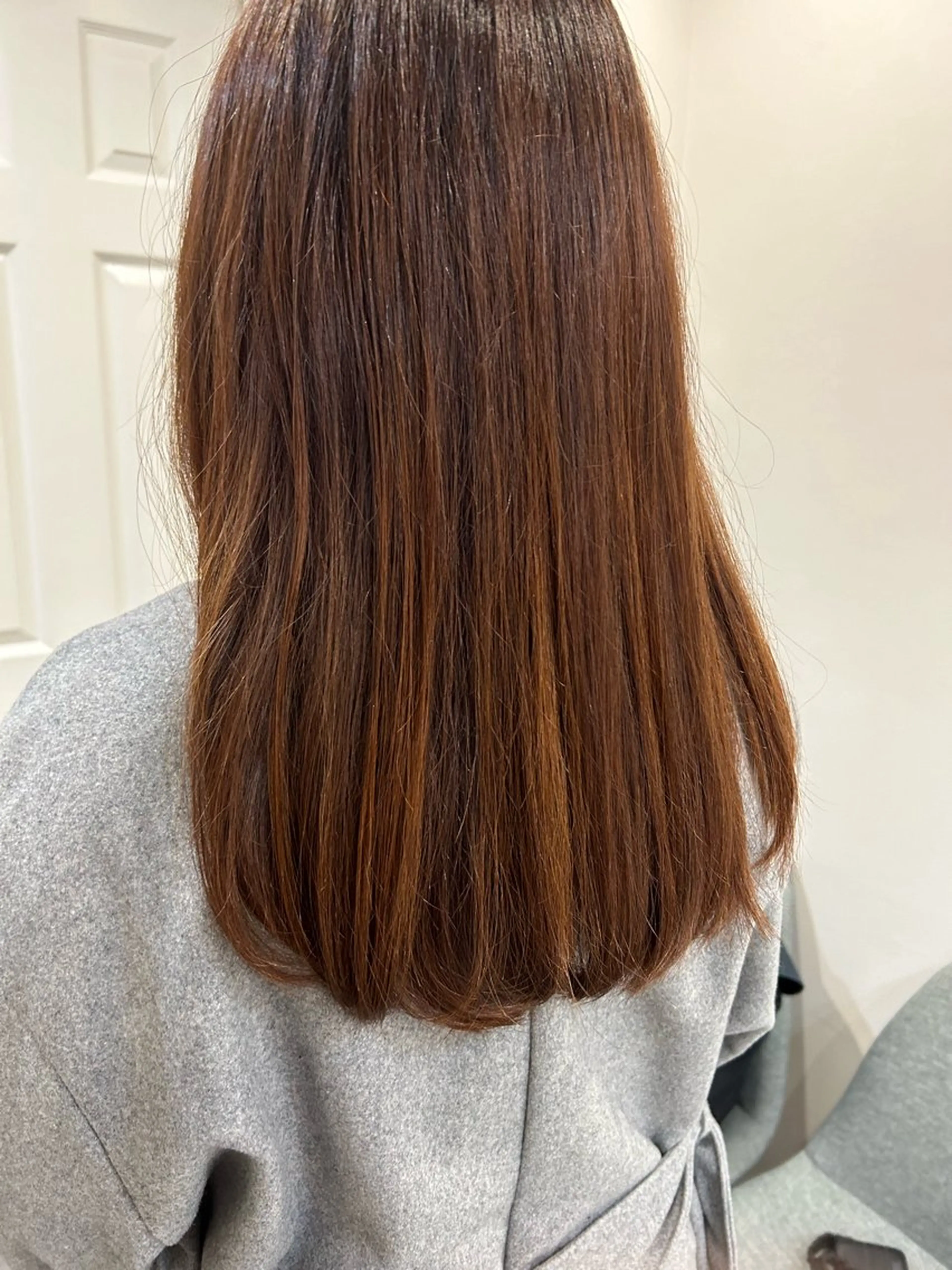 ロング カット ヘアカラー トリートメント ナルミ ケイスケのヘアスタイル