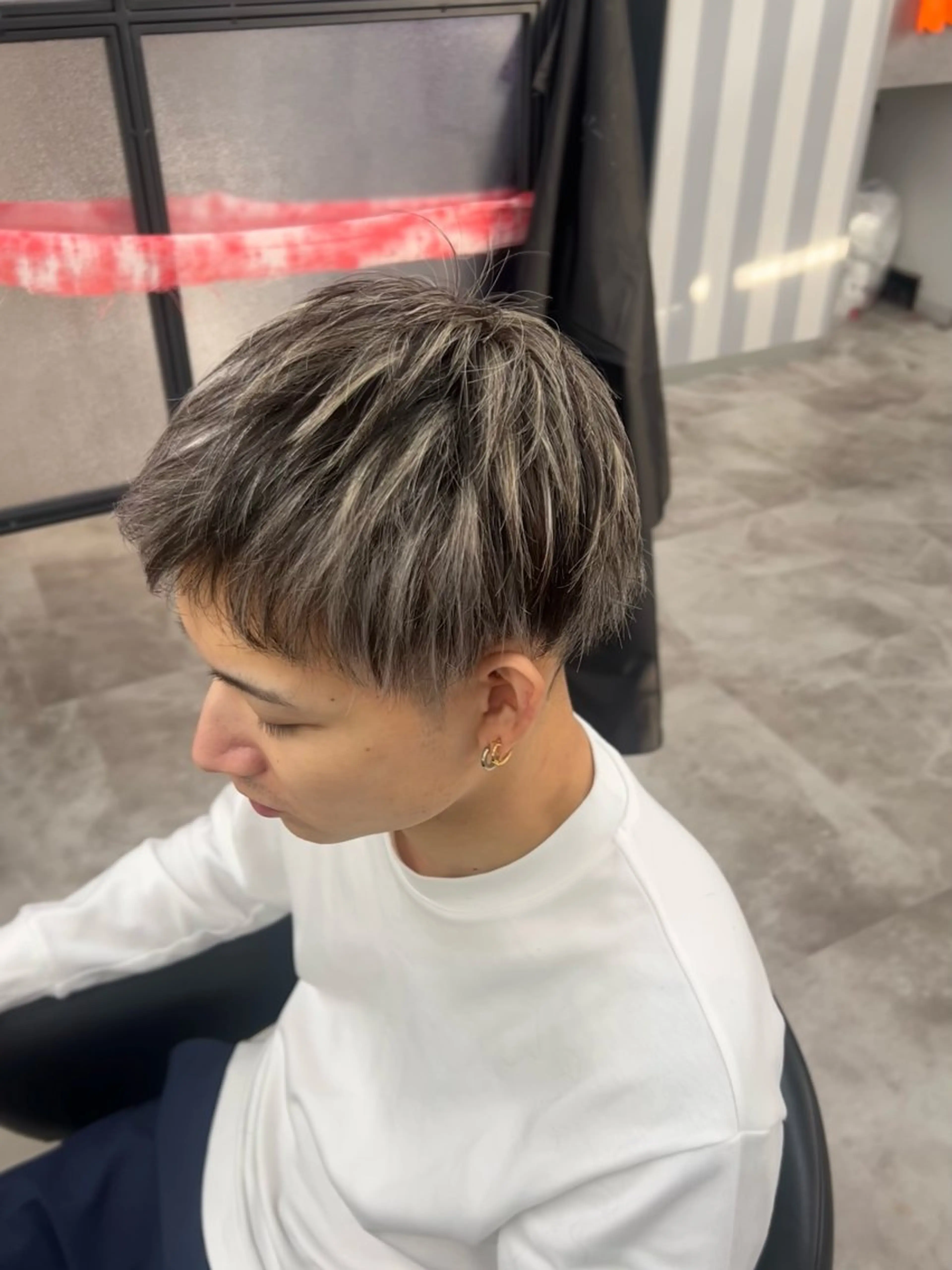 ショート カラー ハイライトカラー ハイライト ヘアカラー トリートメント 宇野 堅太 本気で 悩む方へ✨のヘアスタイル