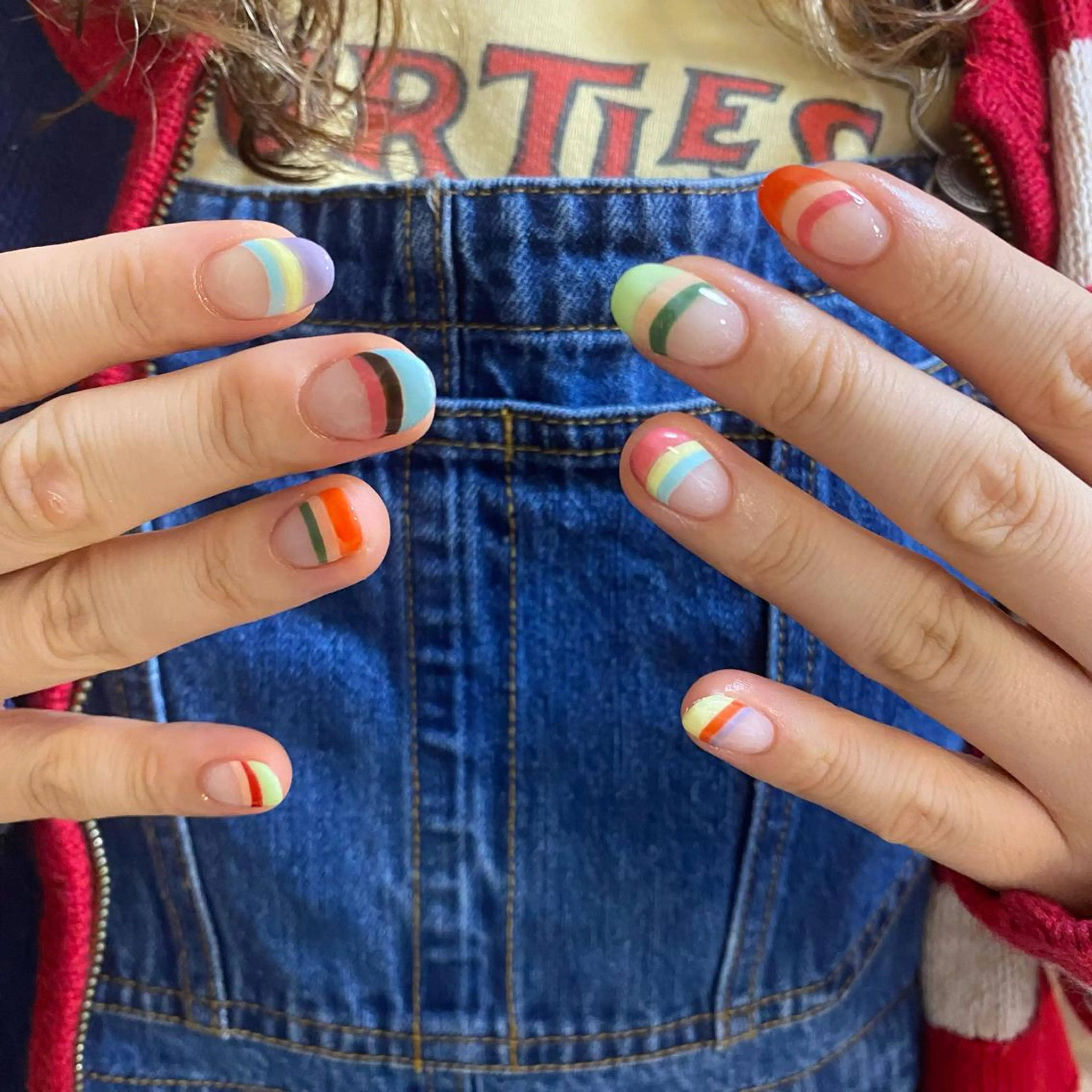 ネイル ハンドネイル Amber21.所属・Nagahama Akariのネイルデザイン