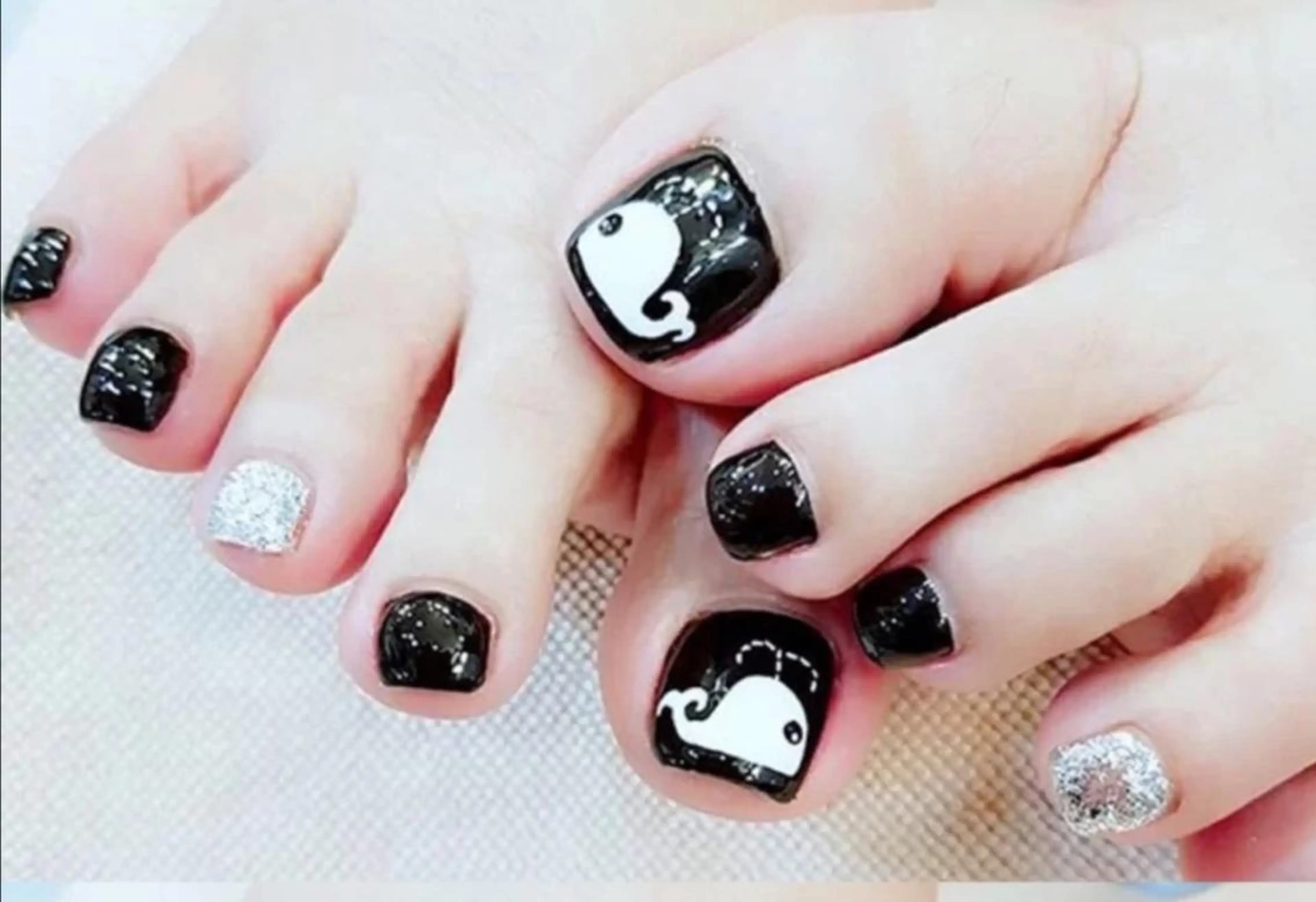 ネイル フットネイル シンプルネイル フットネイル Ali 新小岩 ネイル専門のネイルデザイン