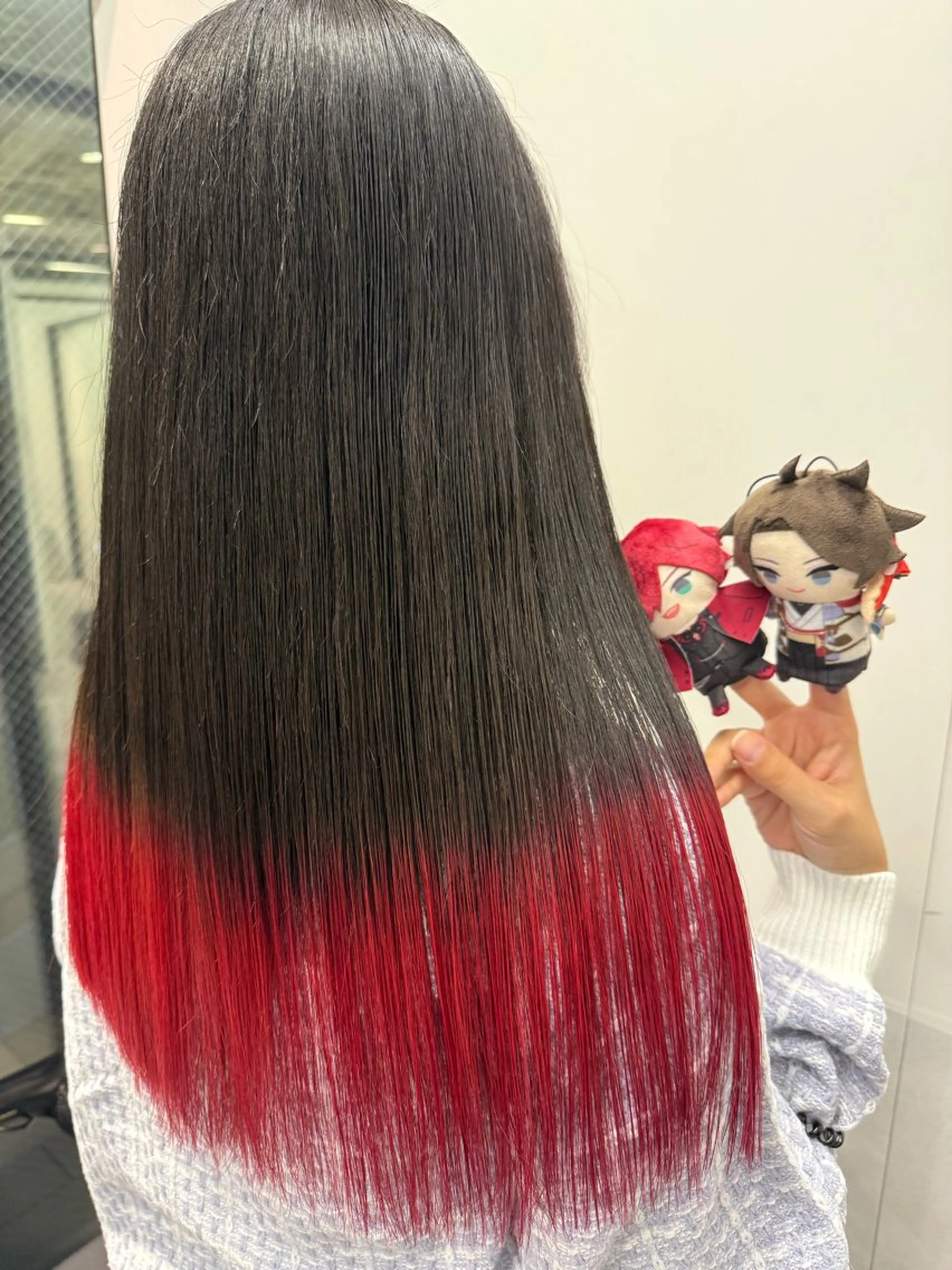 セミロング カラー ブリーチ ケアブリーチ ダブルカラー グラデーションカラー レッドカラー ヘアカラー インナーカラー/推し ウルフ/アニメカラーのヘアスタイル