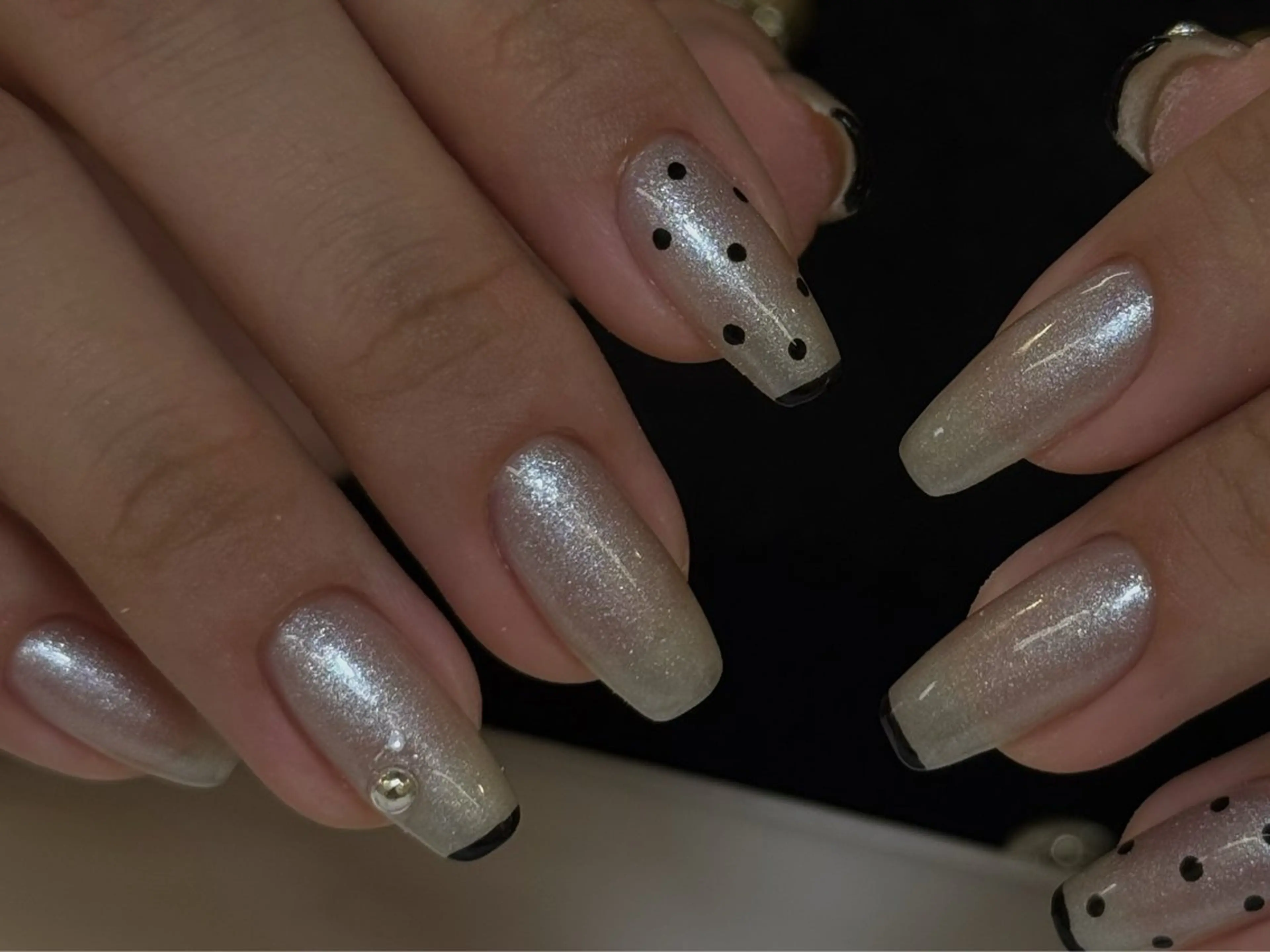 ネイル チークネイル フレンチネイル 韓国ネイル マグネットネイル 持ち込み ハンドネイル Hi nail🎀 池袋kozueのネイルデザイン