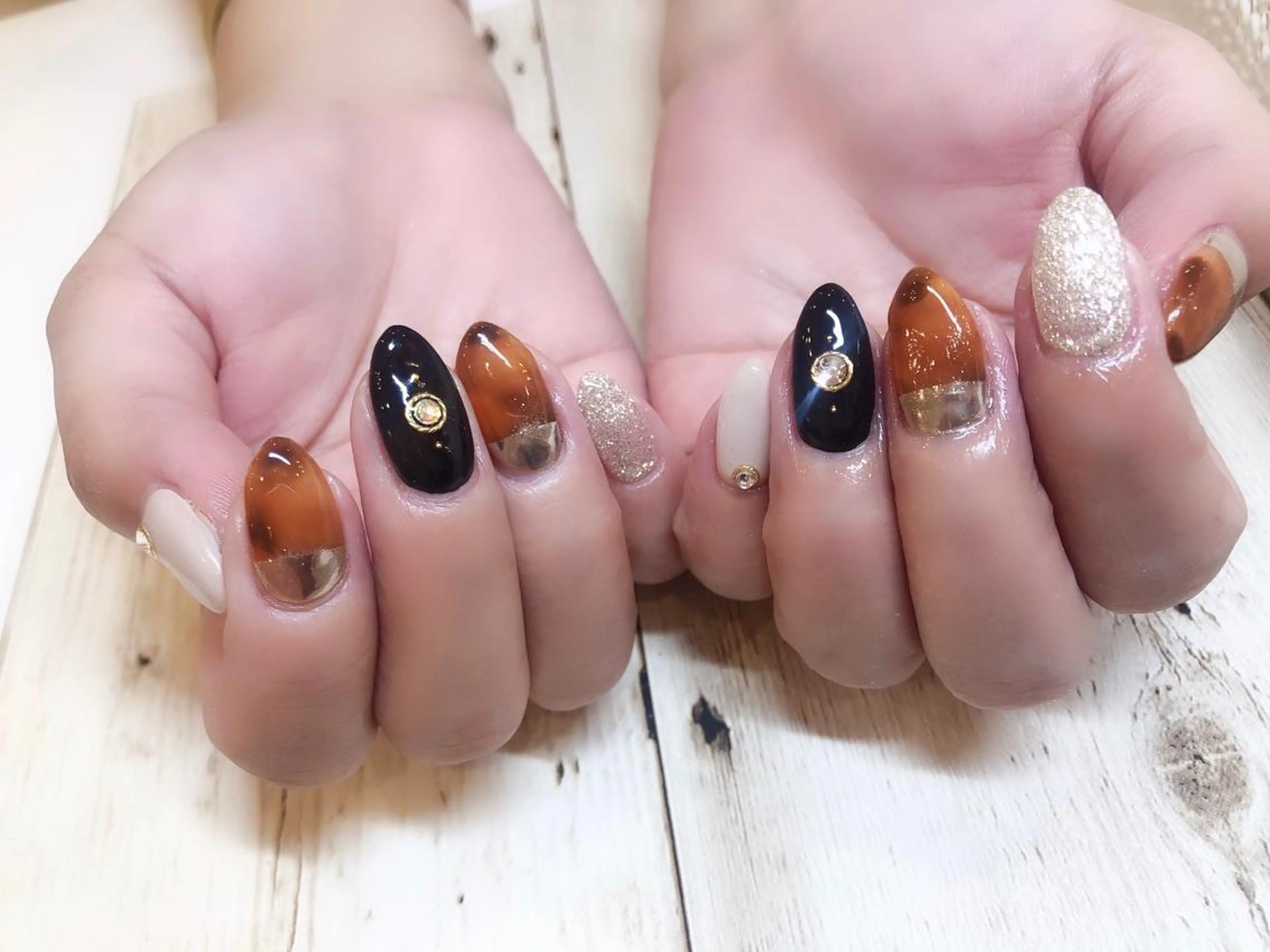 ネイル nailstudio ′ecole所属・nailstudio ′ecoleのネイルデザイン