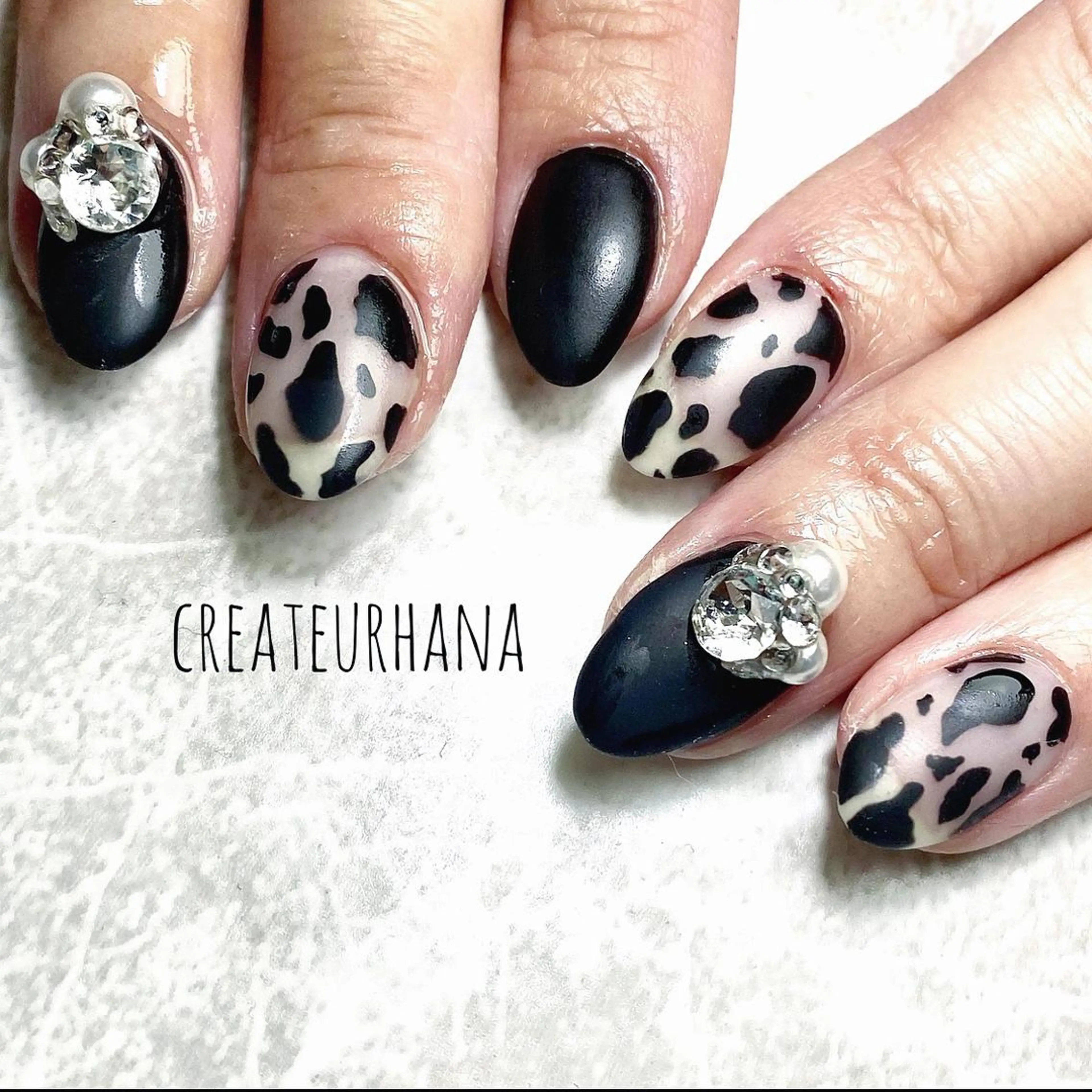 ネイル クレアトゥール華 都賀店所属・三橋 結菜のネイルデザイン