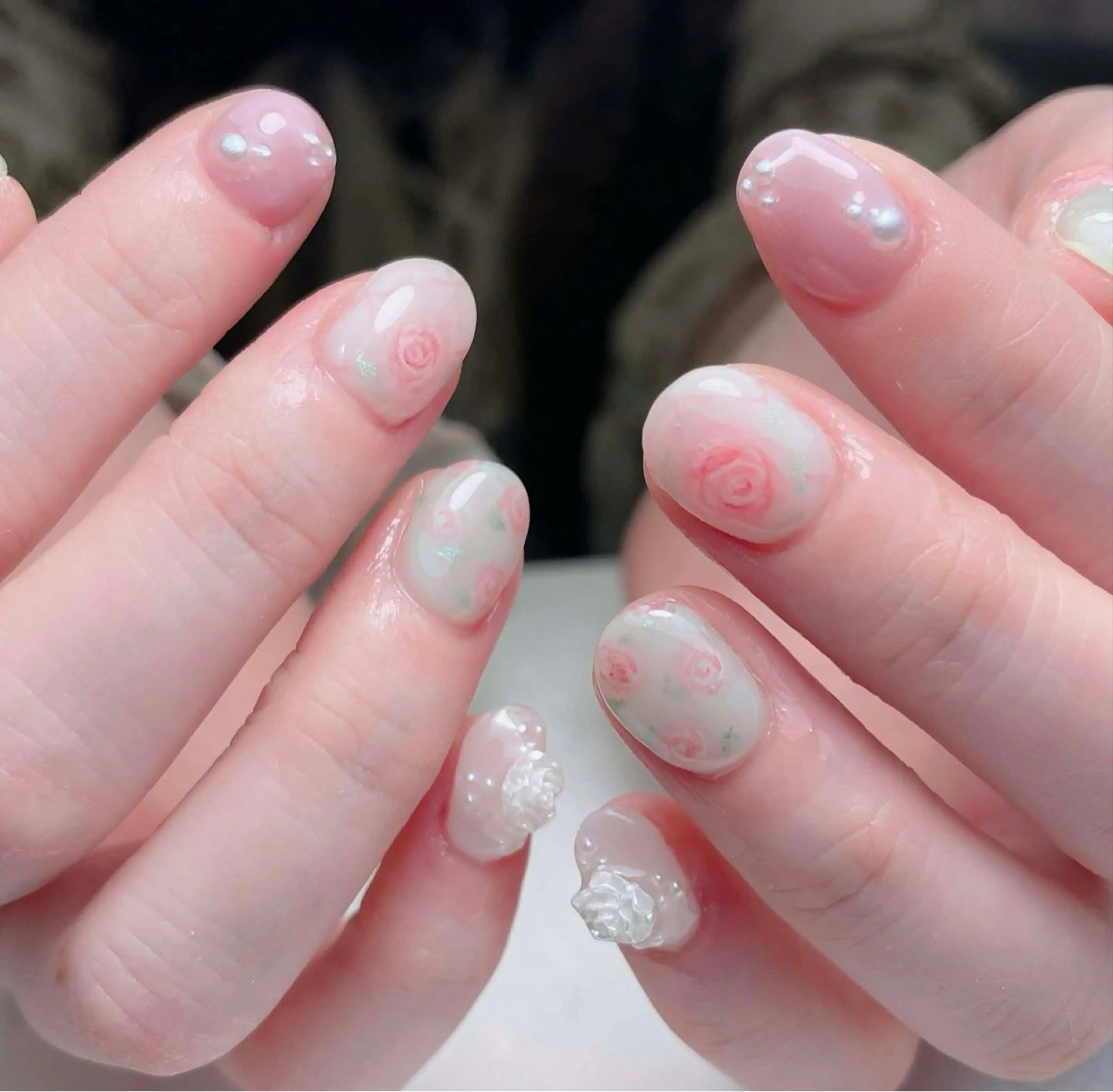 ネイル オーロラネイル フットネイル フレンチネイル ジェルネイル ガラスフレンチ ハンドネイル 中野駅から2分 MEO NAILのネイルデザイン