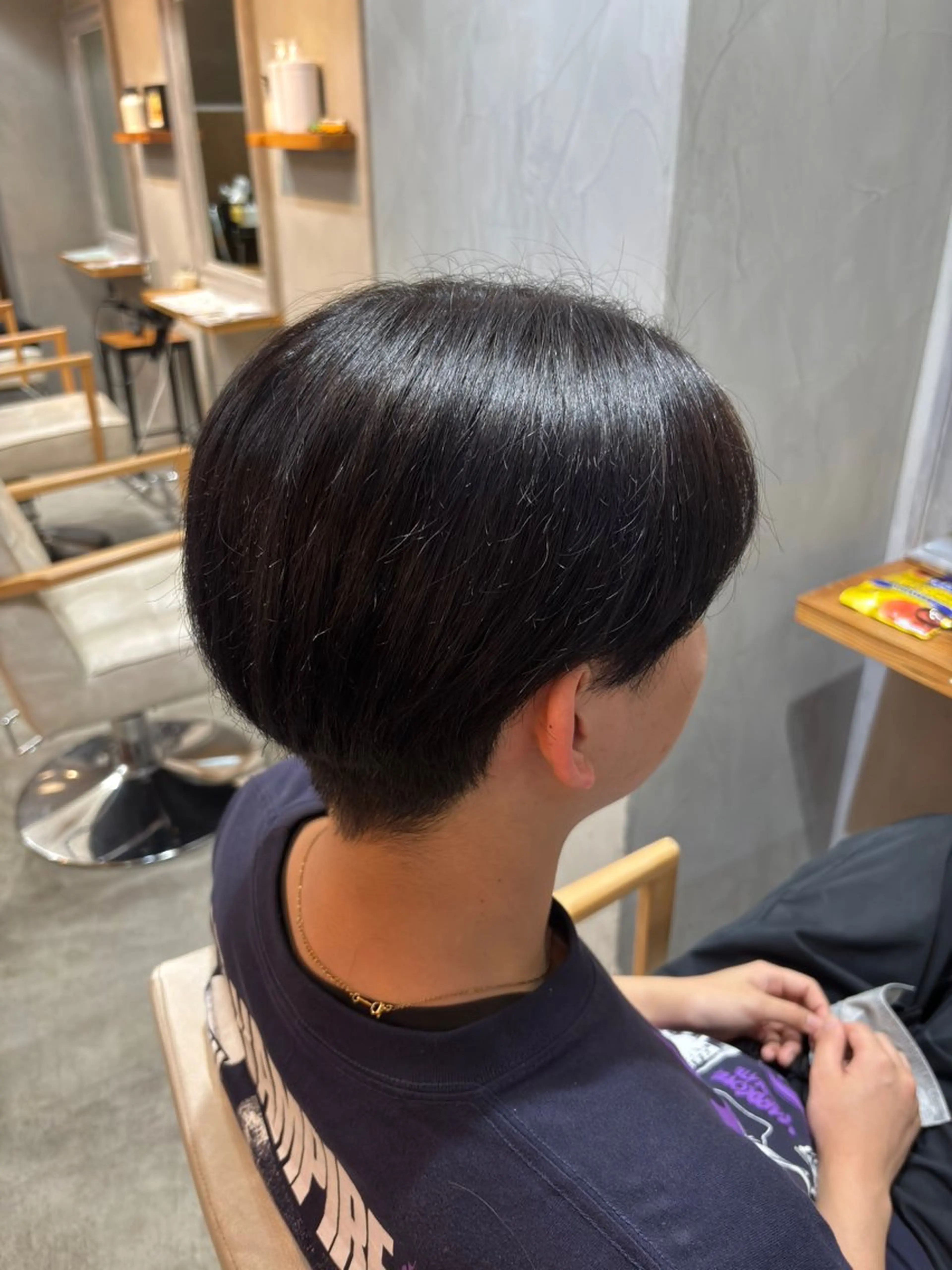 カラー BLUE.所属・うえき ひなのヘアスタイル