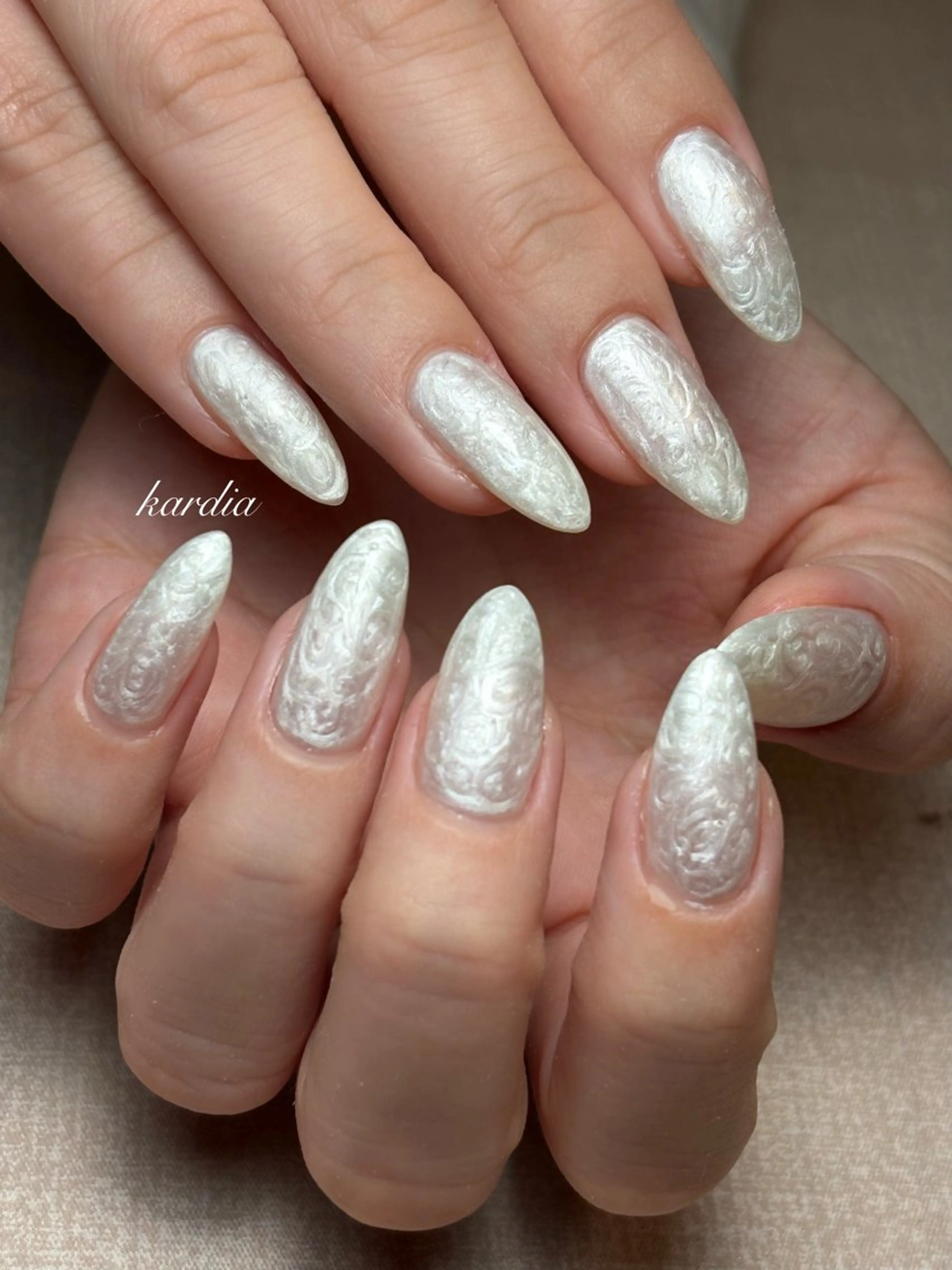 ネイル ハンドネイル καρδιά -ｶﾙﾃﾞｨｱ-のネイルデザイン