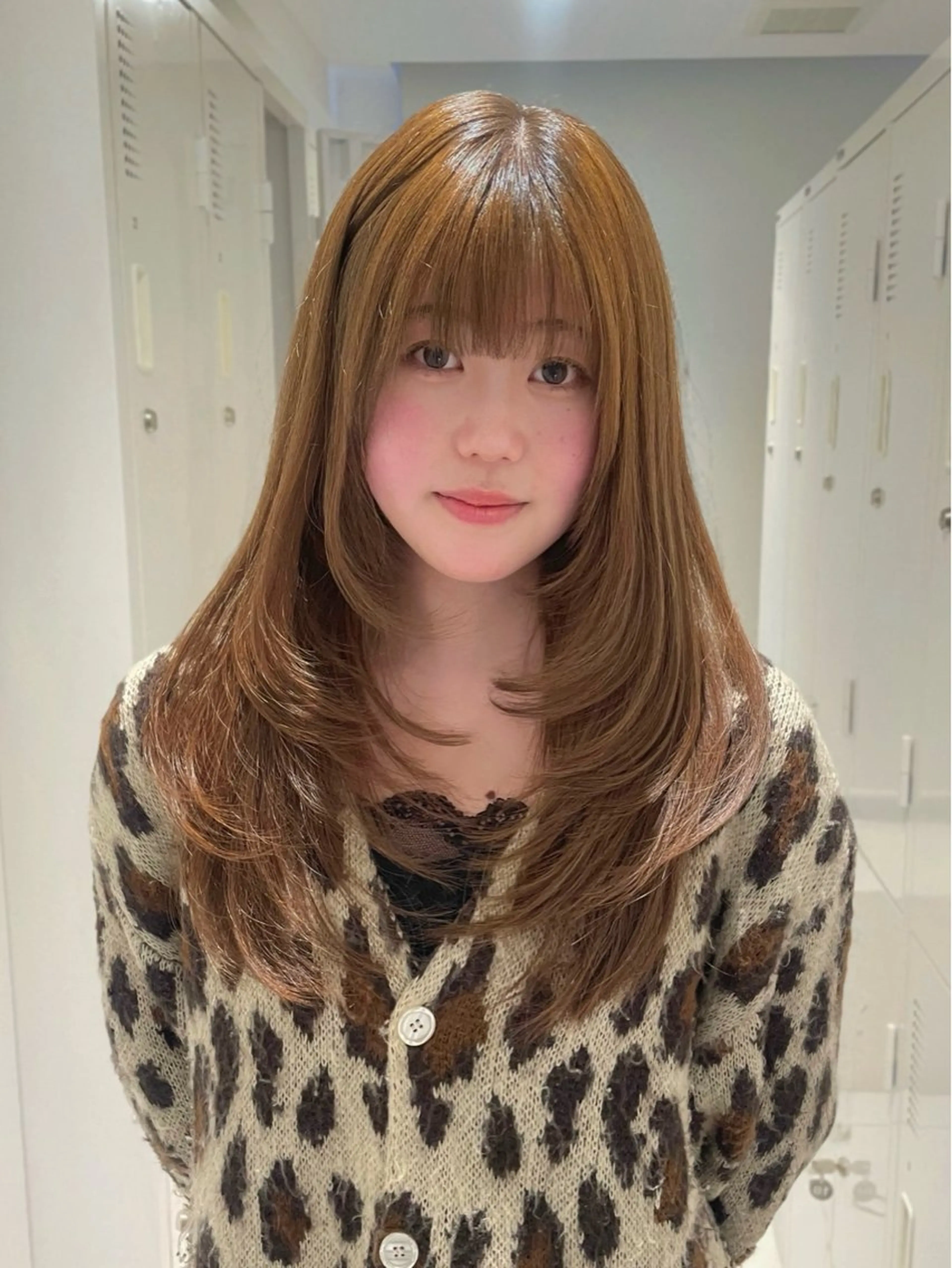 ロング カラー ベージュカラー ブリーチ ダブルカラー ブリーチなしカラー レイヤーカット ヘアカラー 𝒚𝒖-𝒓𝒊 ⸝⋆艶color🌙のヘアスタイル