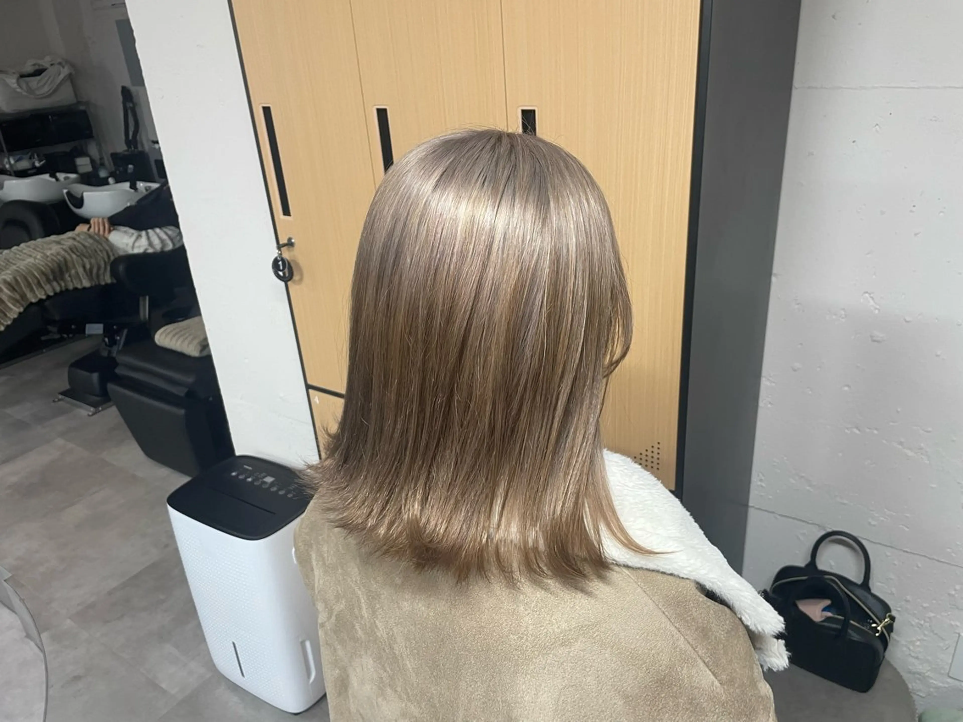 ミディアム ヘアカラー tokute 中野真咲🐺のヘアスタイル