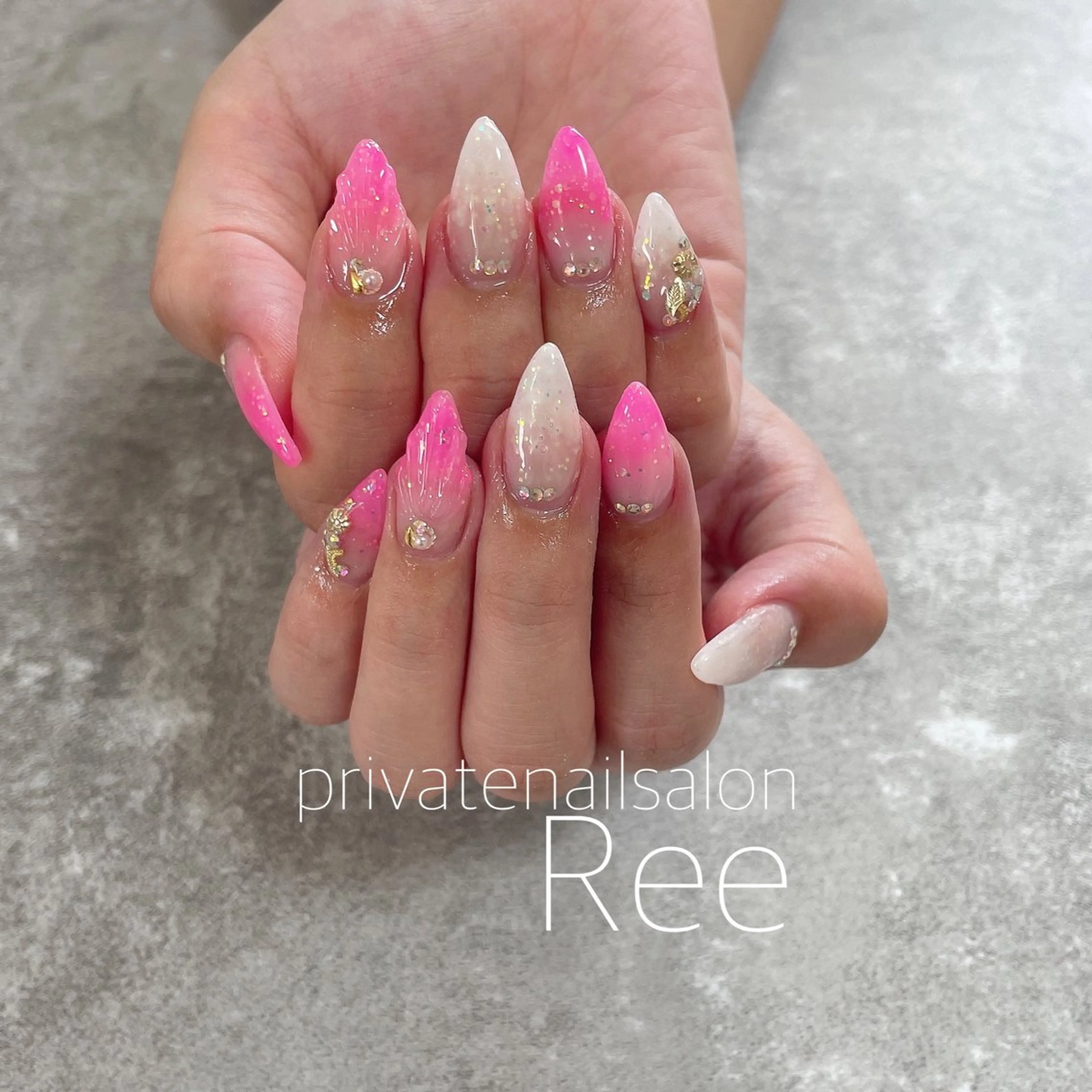 ネイル 知花 梨花のネイルデザイン